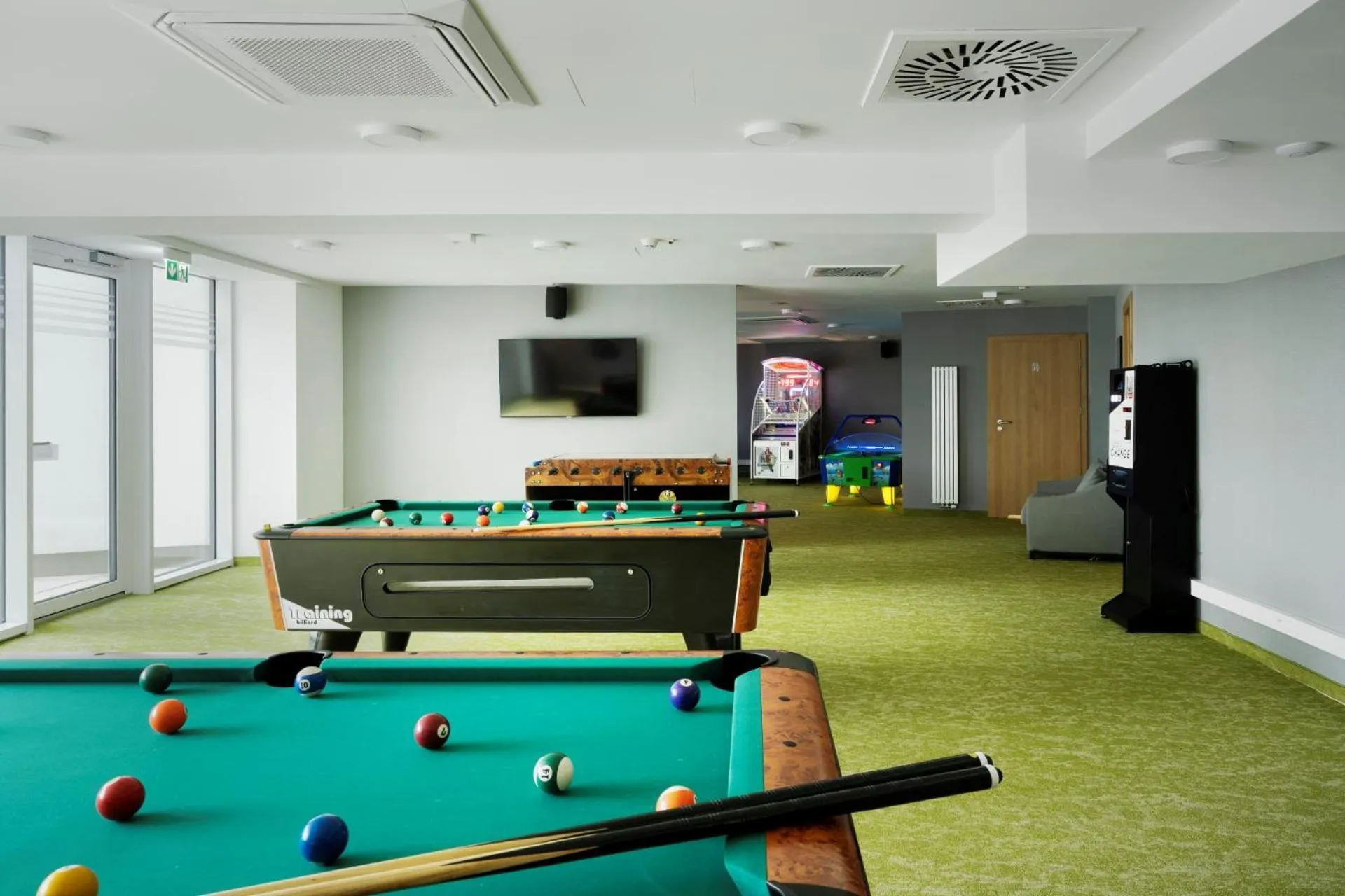 Billiard in Crystal Mountain Hotel Wisła