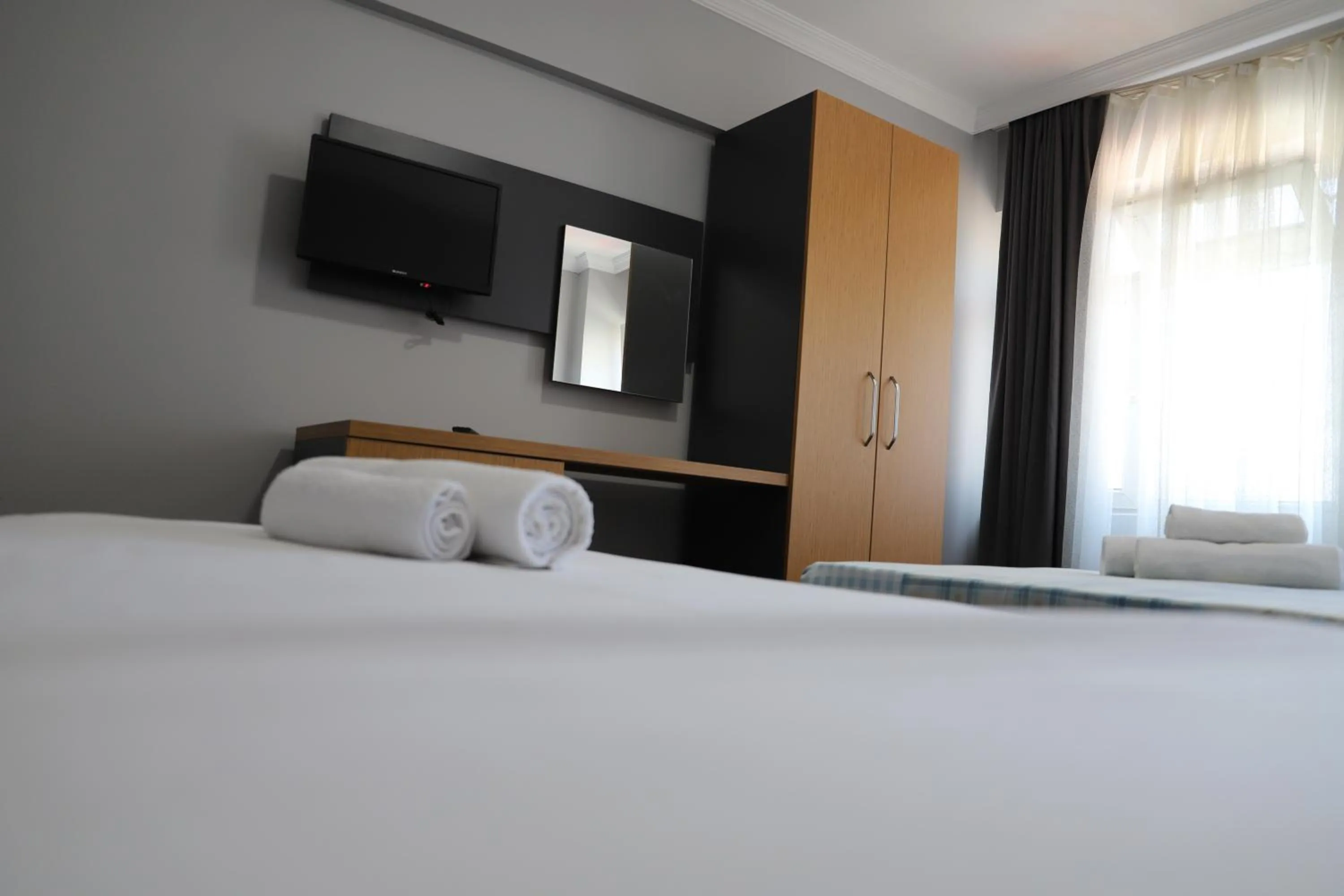 TV and multimedia in Hotel Otağ