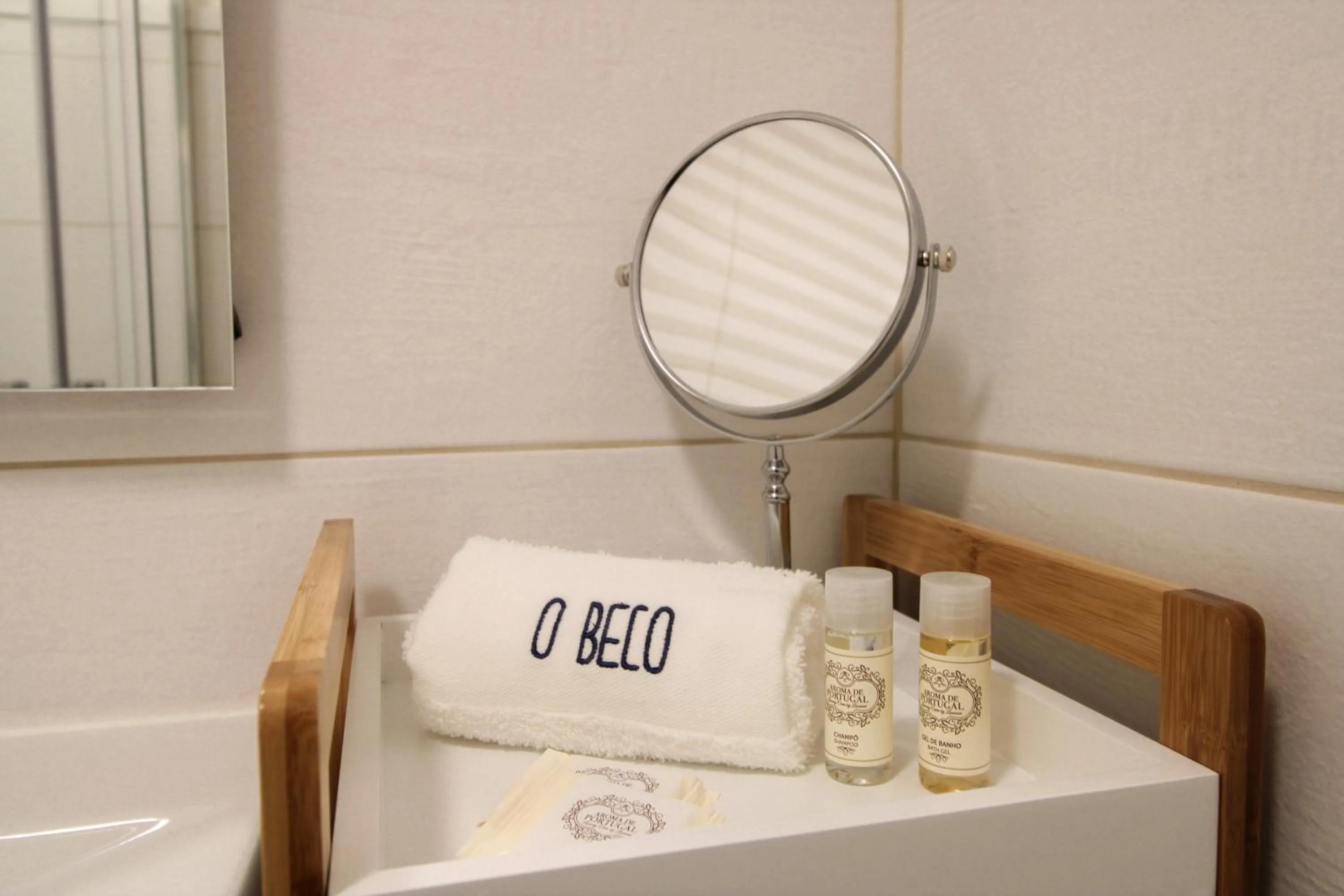 Bathroom in O Beco - Apartment in the Heart of the City of Viana do Castelo