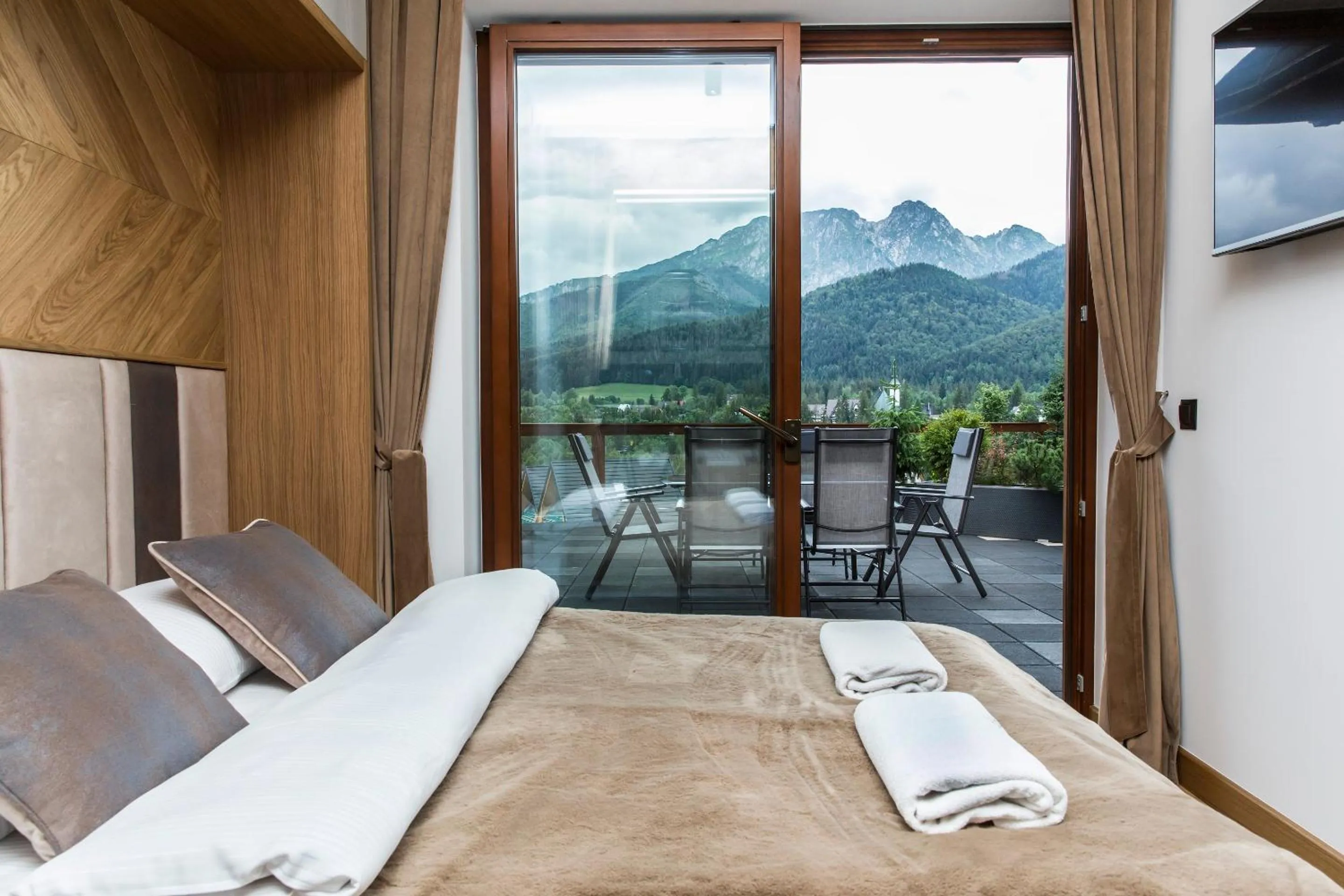 Bed in Tatra Resort & SPA