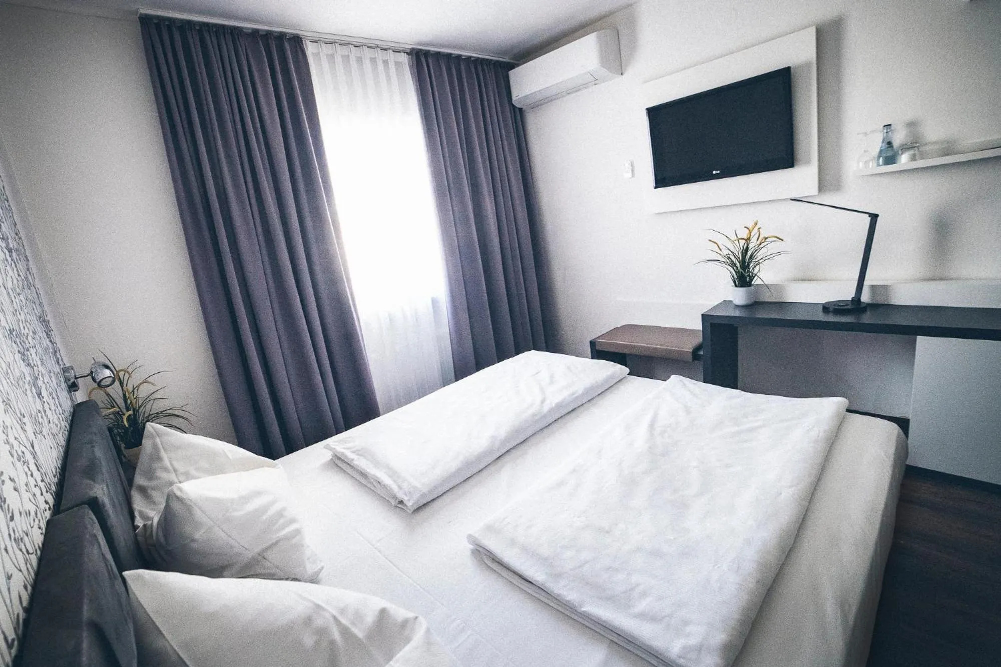 Bed in Gartenstadt Hotel