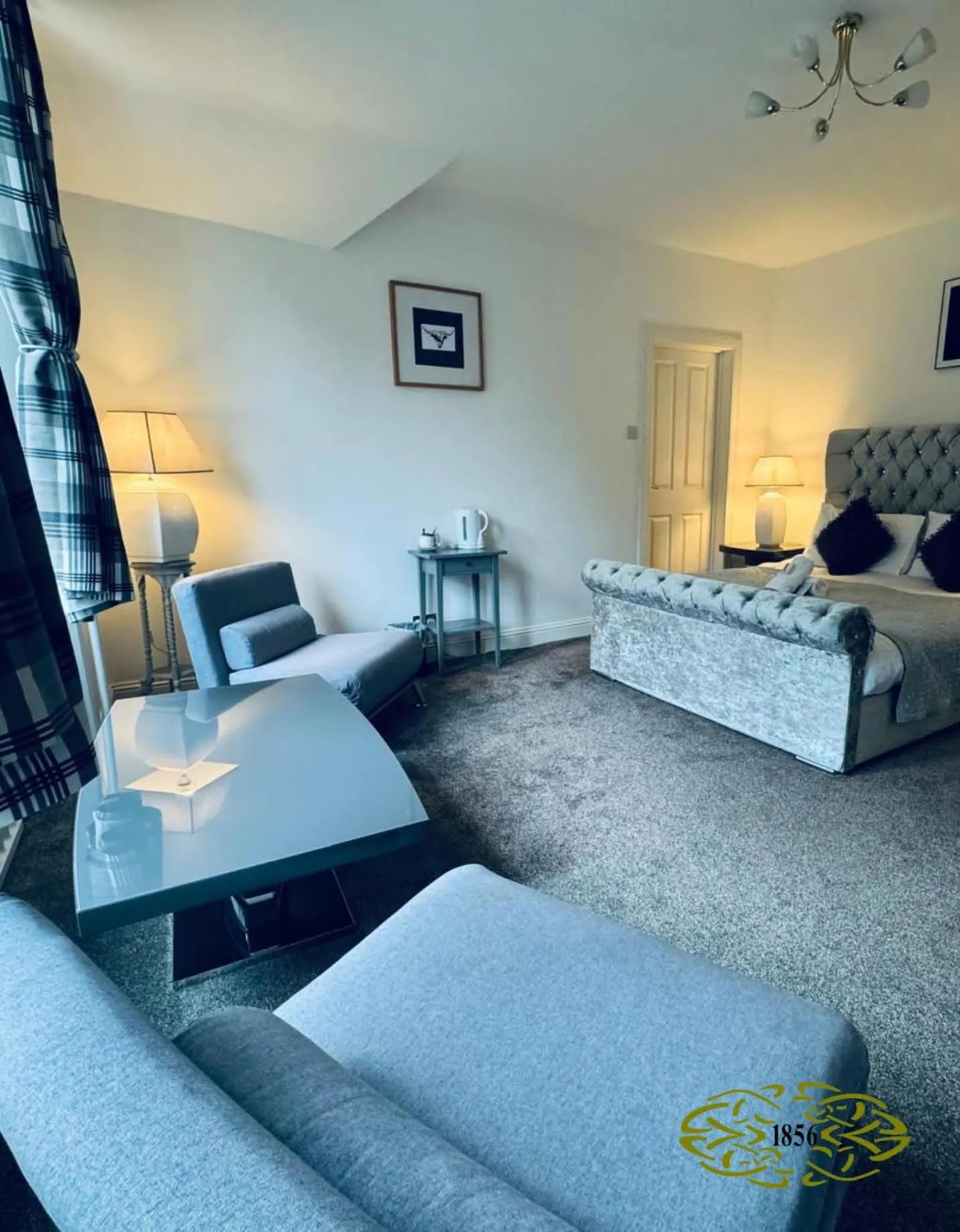 Bed in Royal Marine Hotel Dunoon