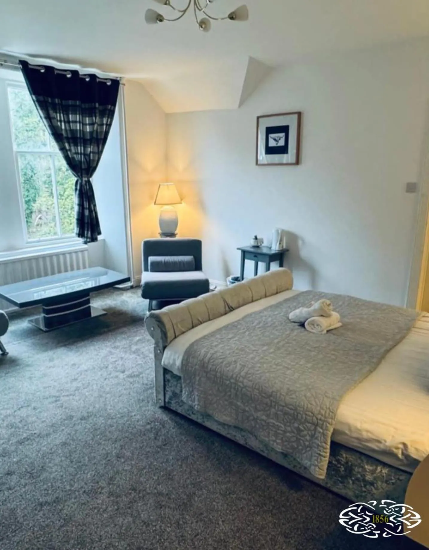 Bed in Royal Marine Hotel Dunoon