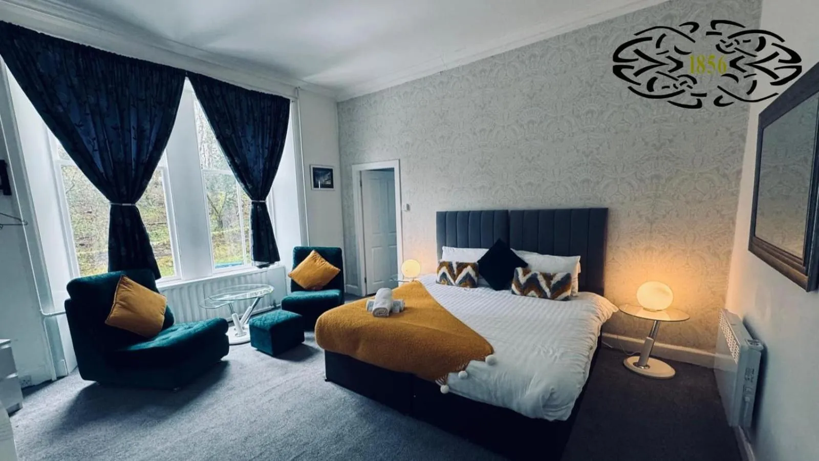 Bed in Royal Marine Hotel Dunoon