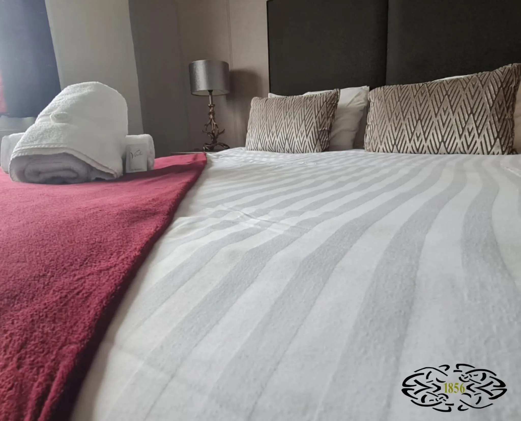 Bed in Royal Marine Hotel Dunoon