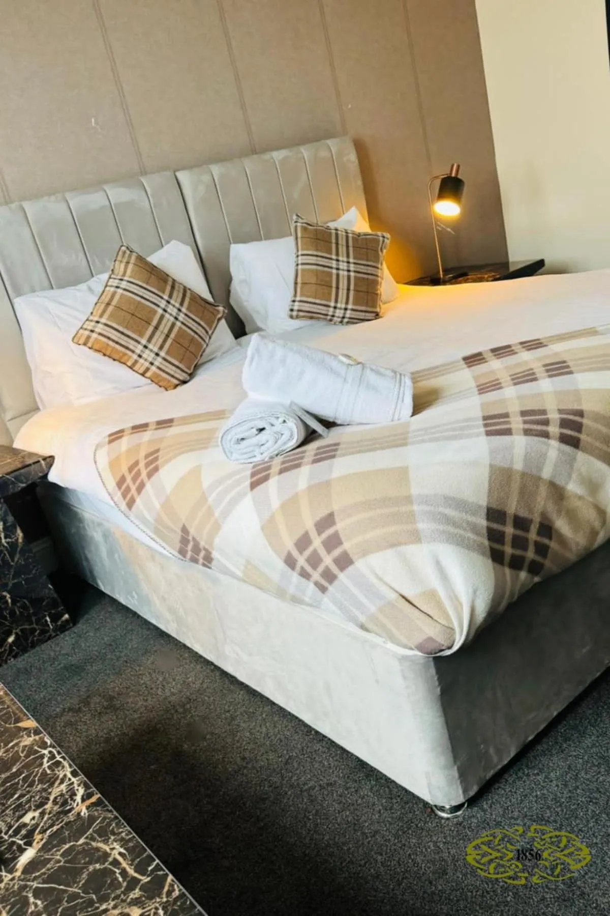 Bed in Royal Marine Hotel Dunoon