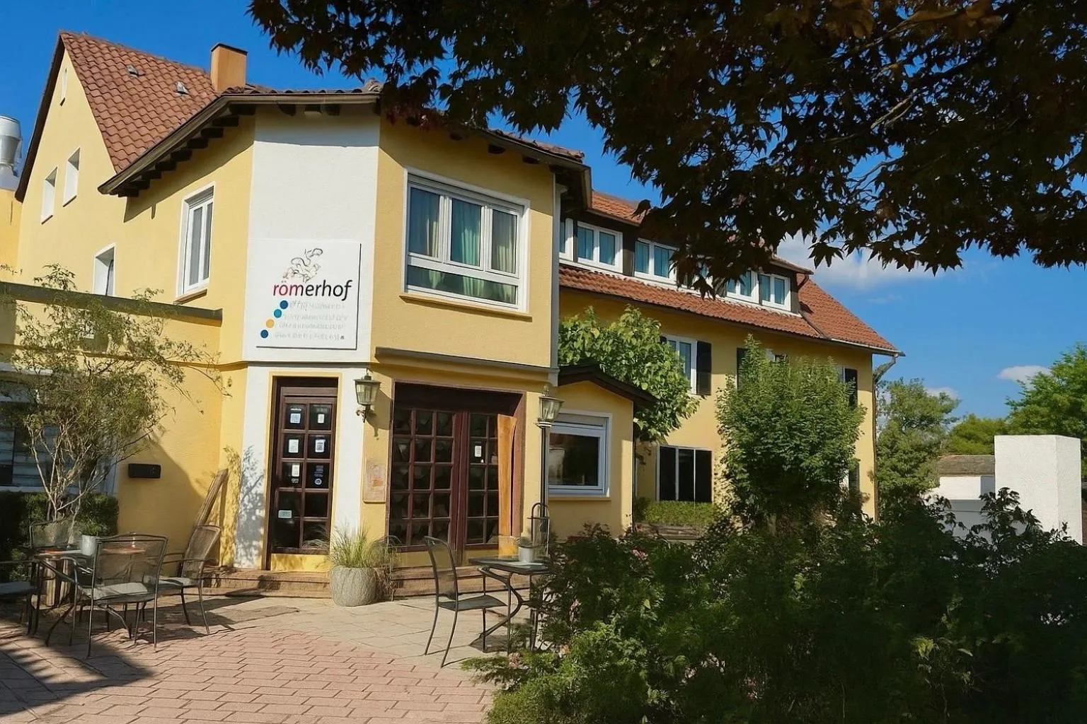 Property building in Römerhof