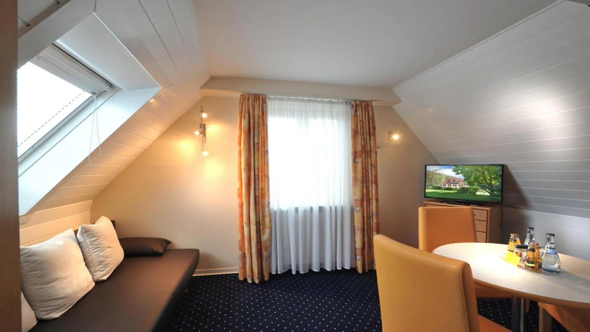 TV and multimedia, Bed in Römerhof