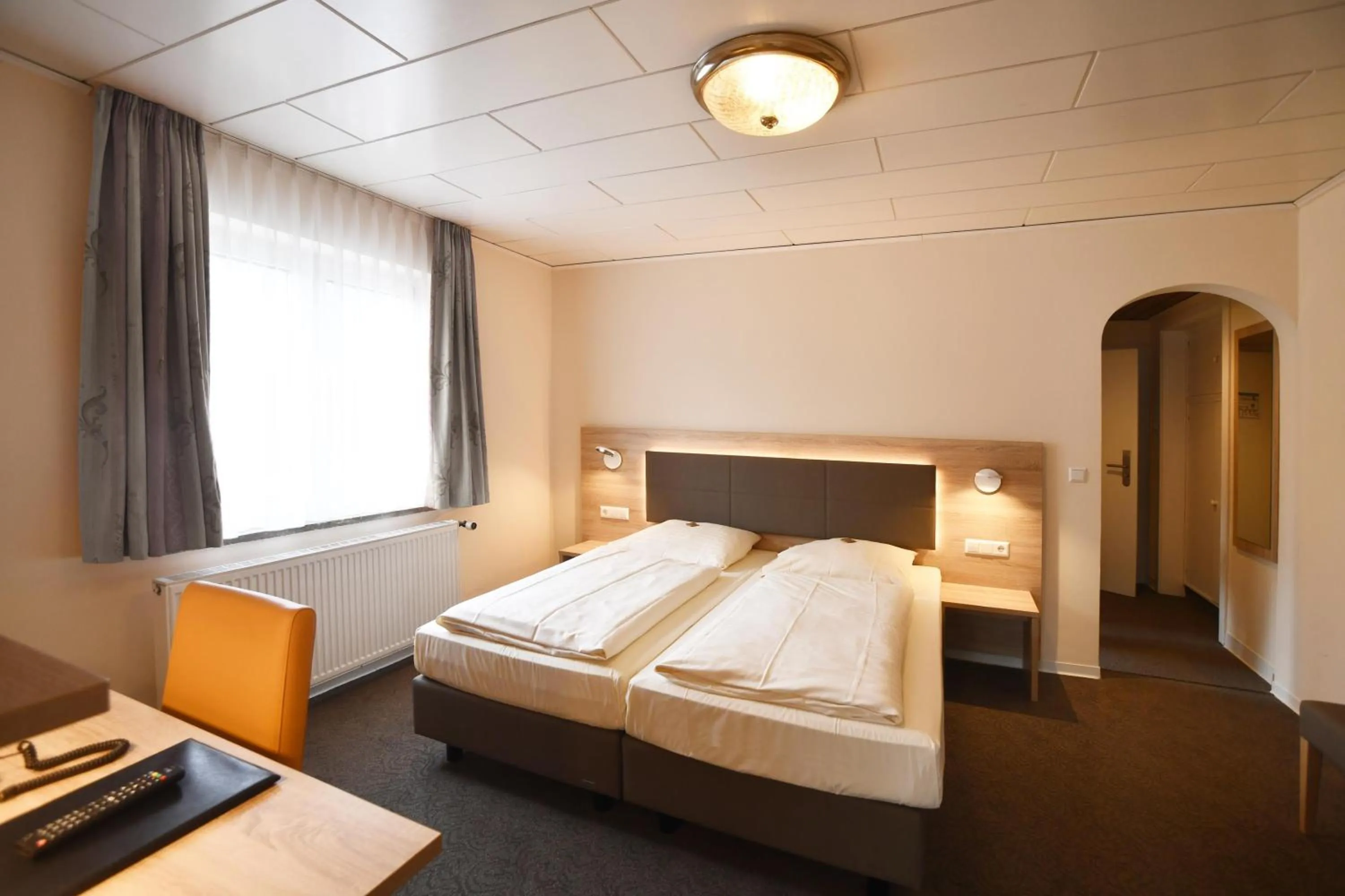 Photo of the whole room, Bed in Römerhof