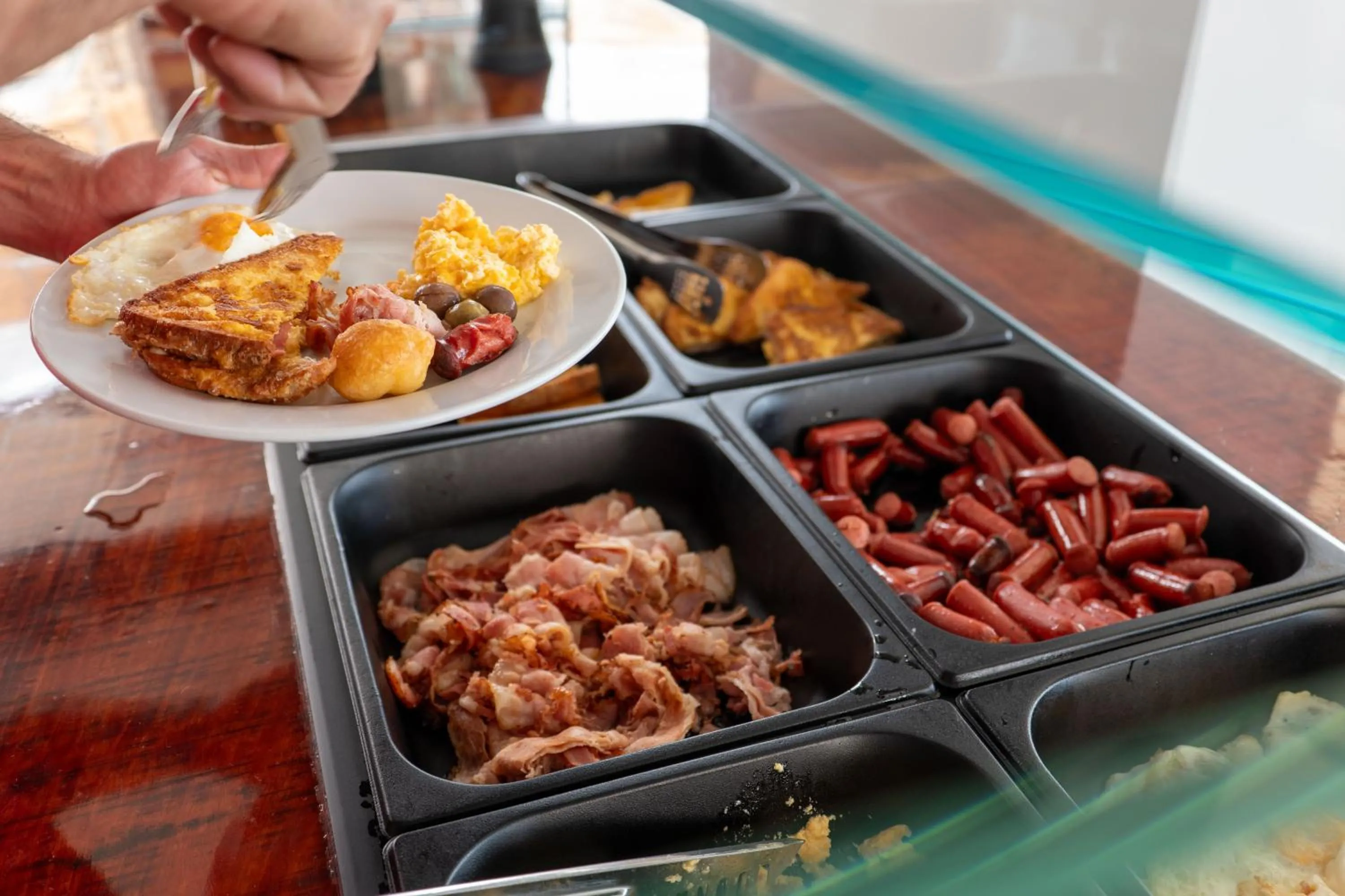 Buffet breakfast in Art Hotel