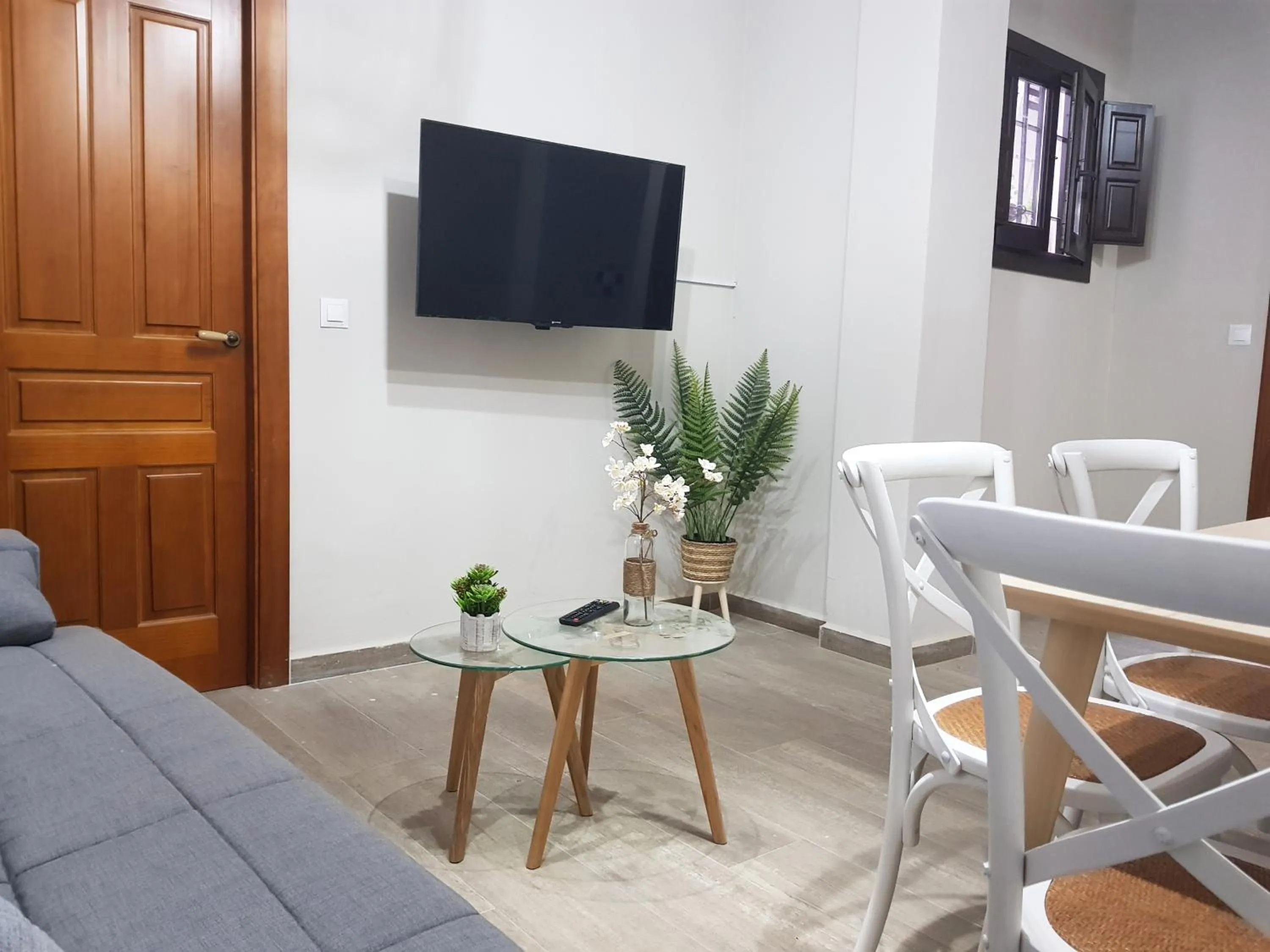 Living room in Apartamentos Alhambra Granada 3000