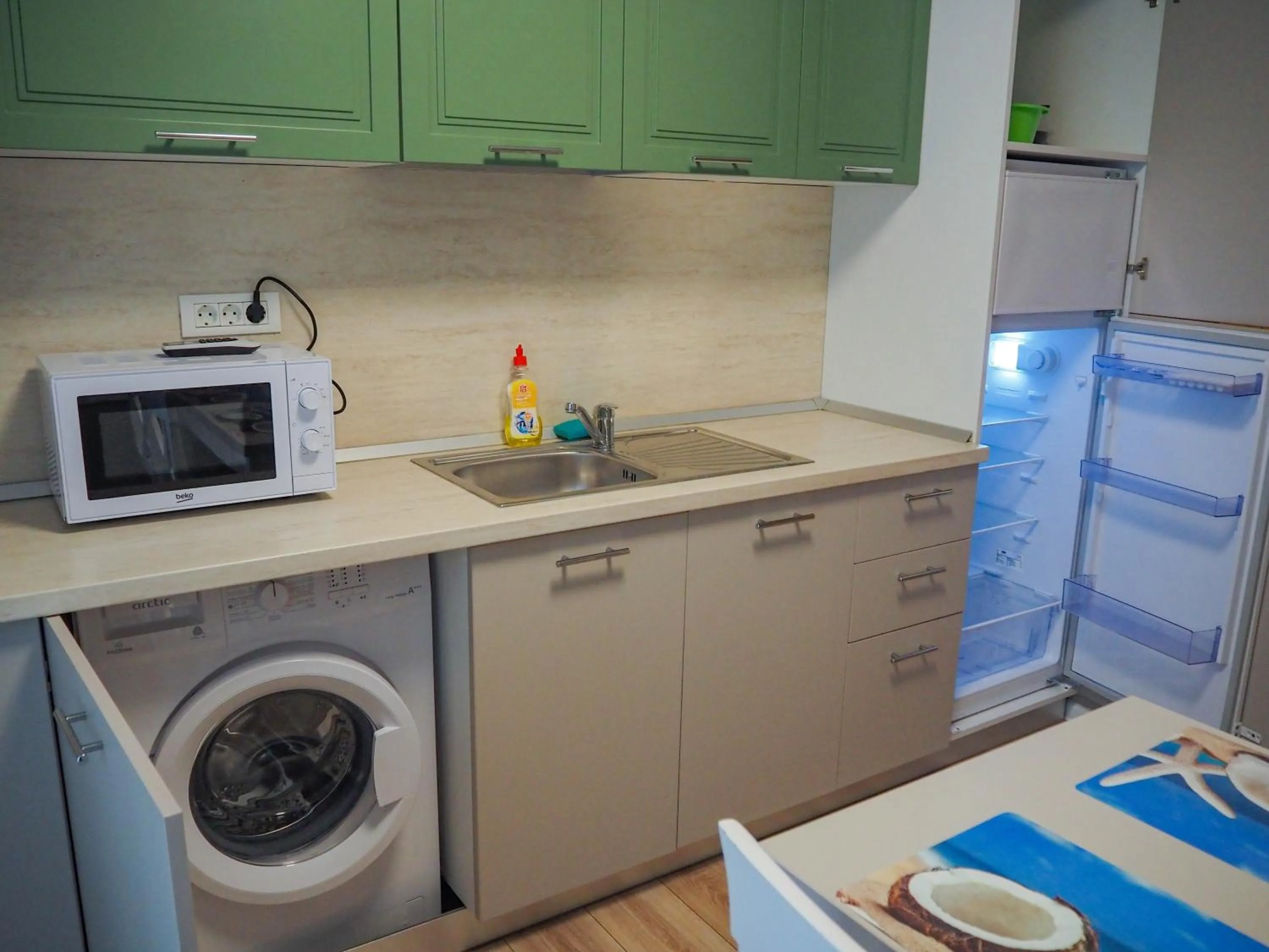 Kitchen or kitchenette in Aparthotel Nevada - Apartamente