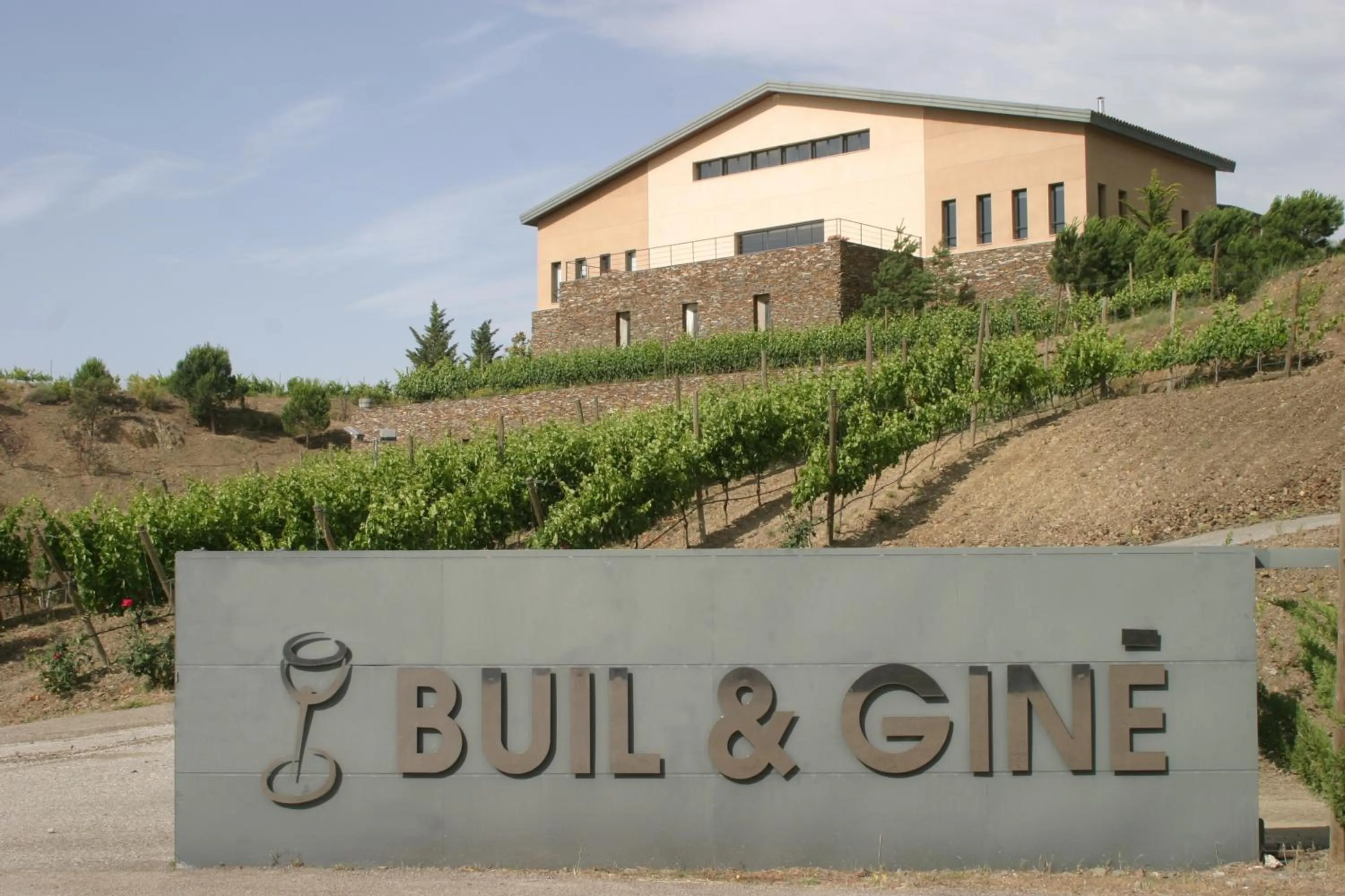Facade/entrance in Buil & Gine Wine Hotel
