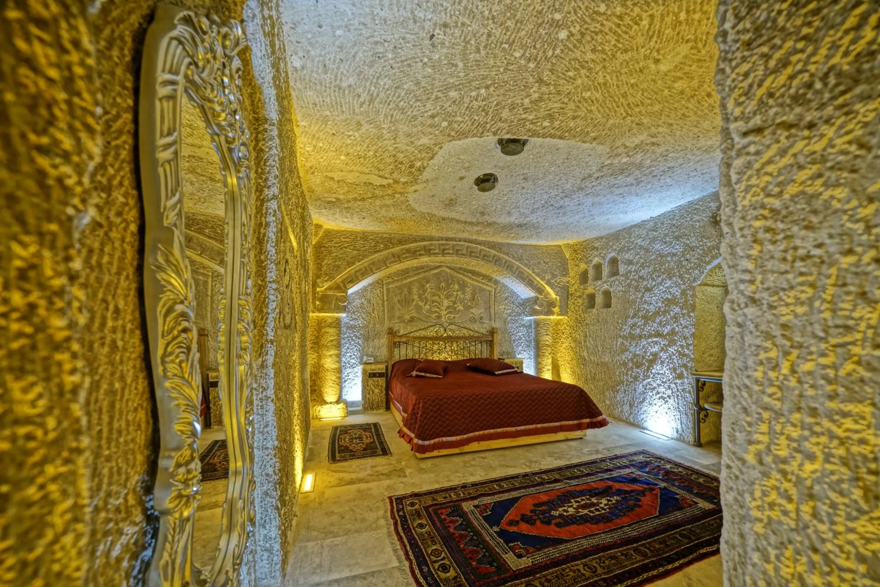 Massage, Bed in Cappadocia Cave Lodge