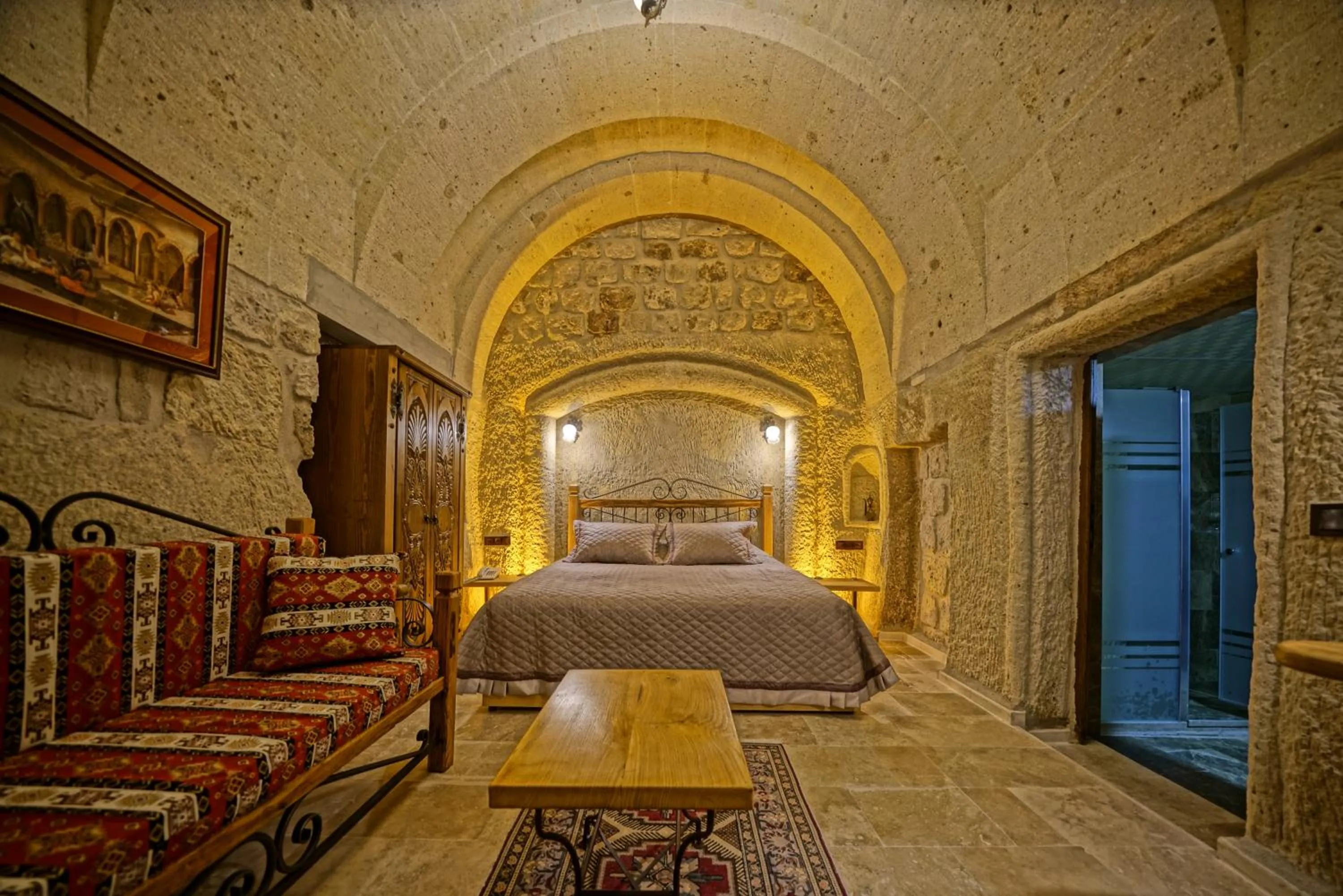 Coffee/tea facilities, Bed in Cappadocia Cave Lodge