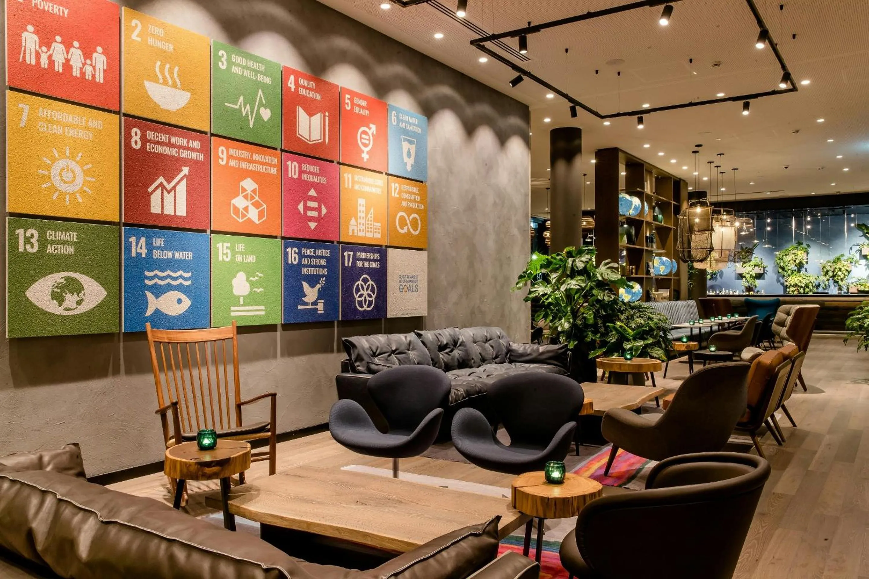 Lounge or bar in Motel One Bonn-Hauptbahnhof