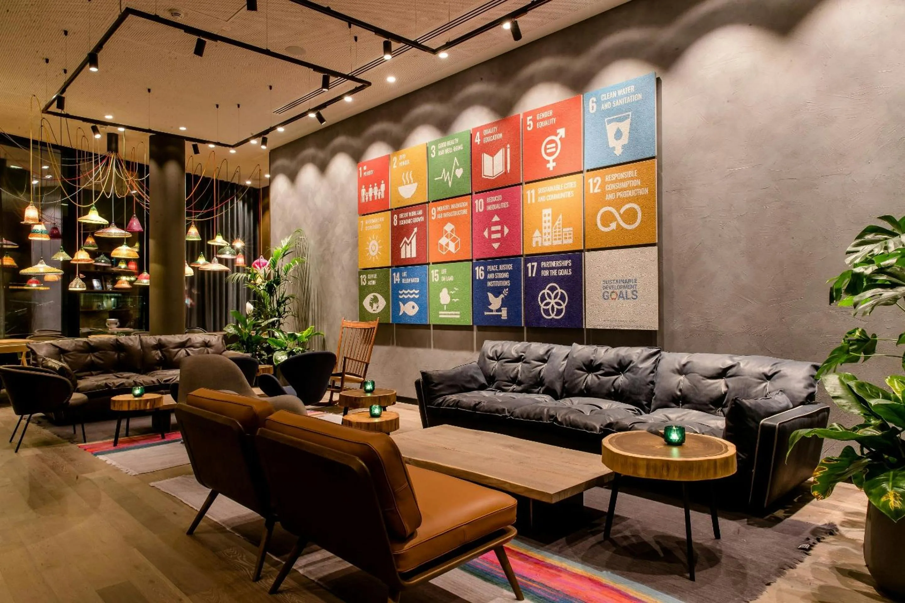 Lounge or bar in Motel One Bonn-Hauptbahnhof