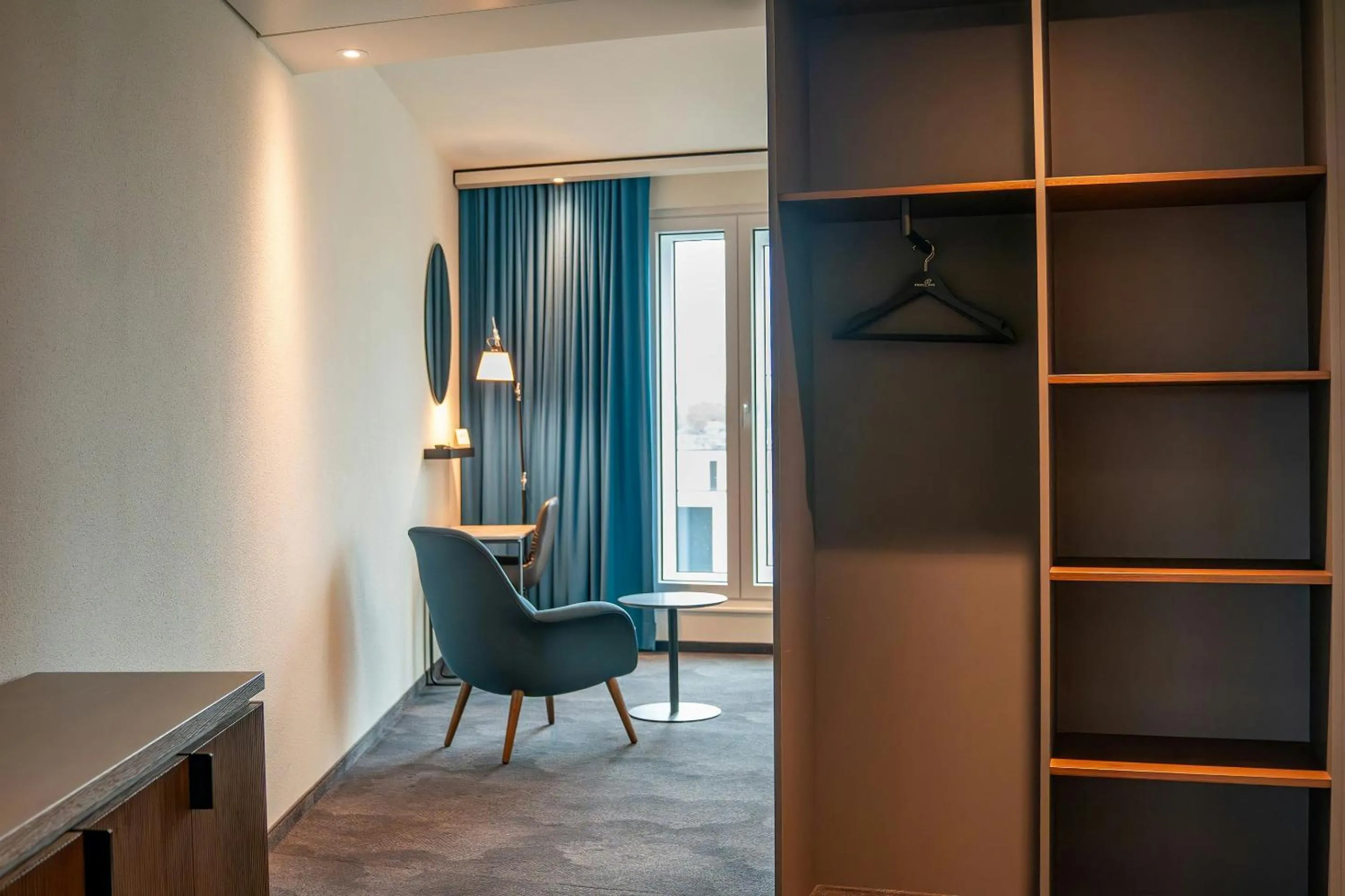 Photo of the whole room in Motel One Bonn-Hauptbahnhof