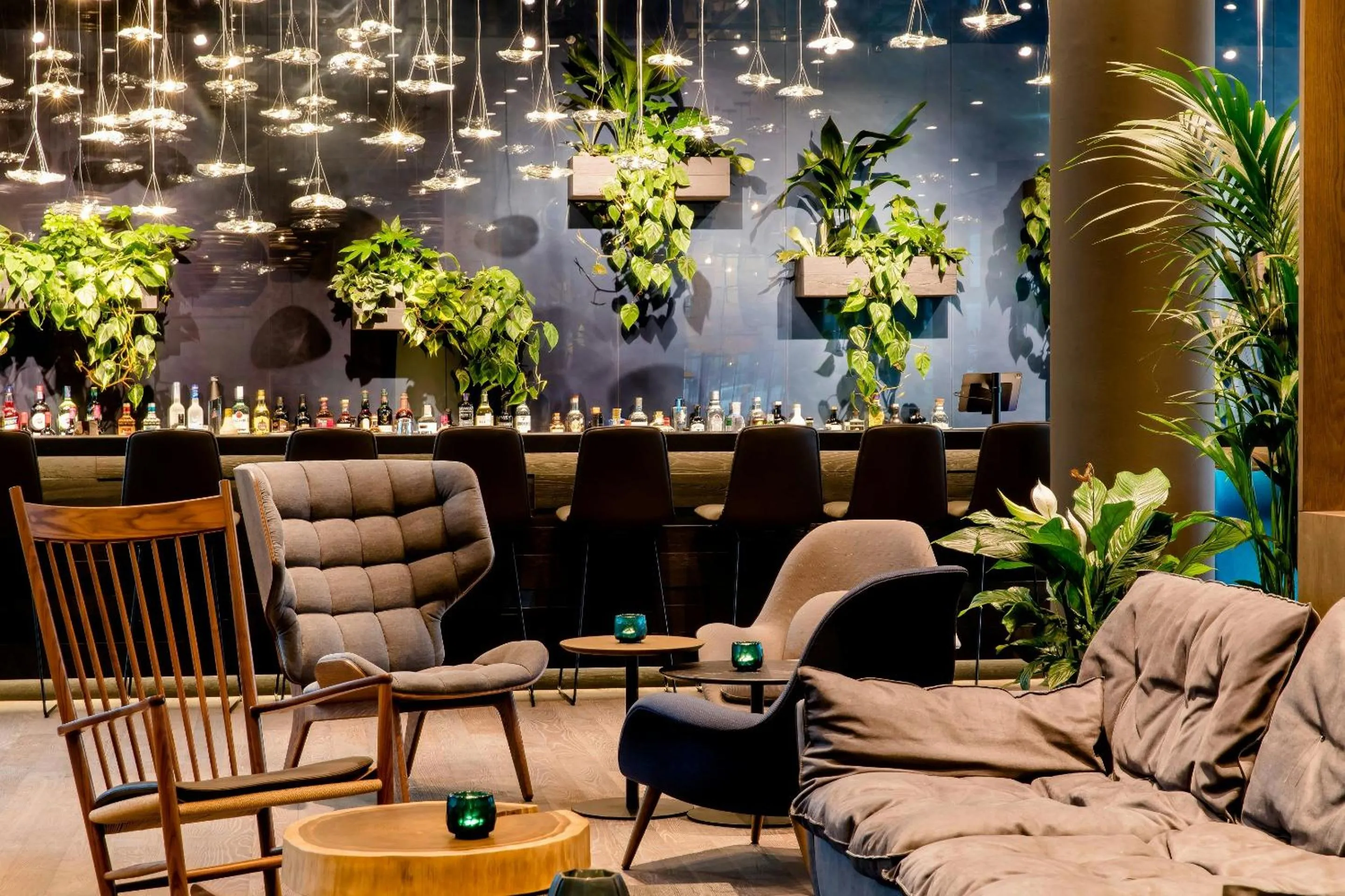 Lounge or bar in Motel One Bonn-Hauptbahnhof
