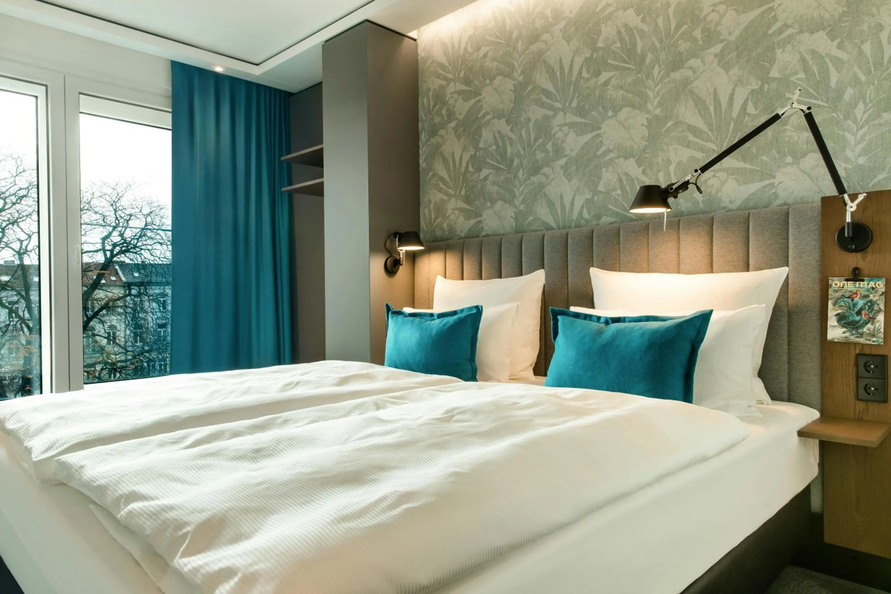 Photo of the whole room, Bed in Motel One Bonn-Hauptbahnhof