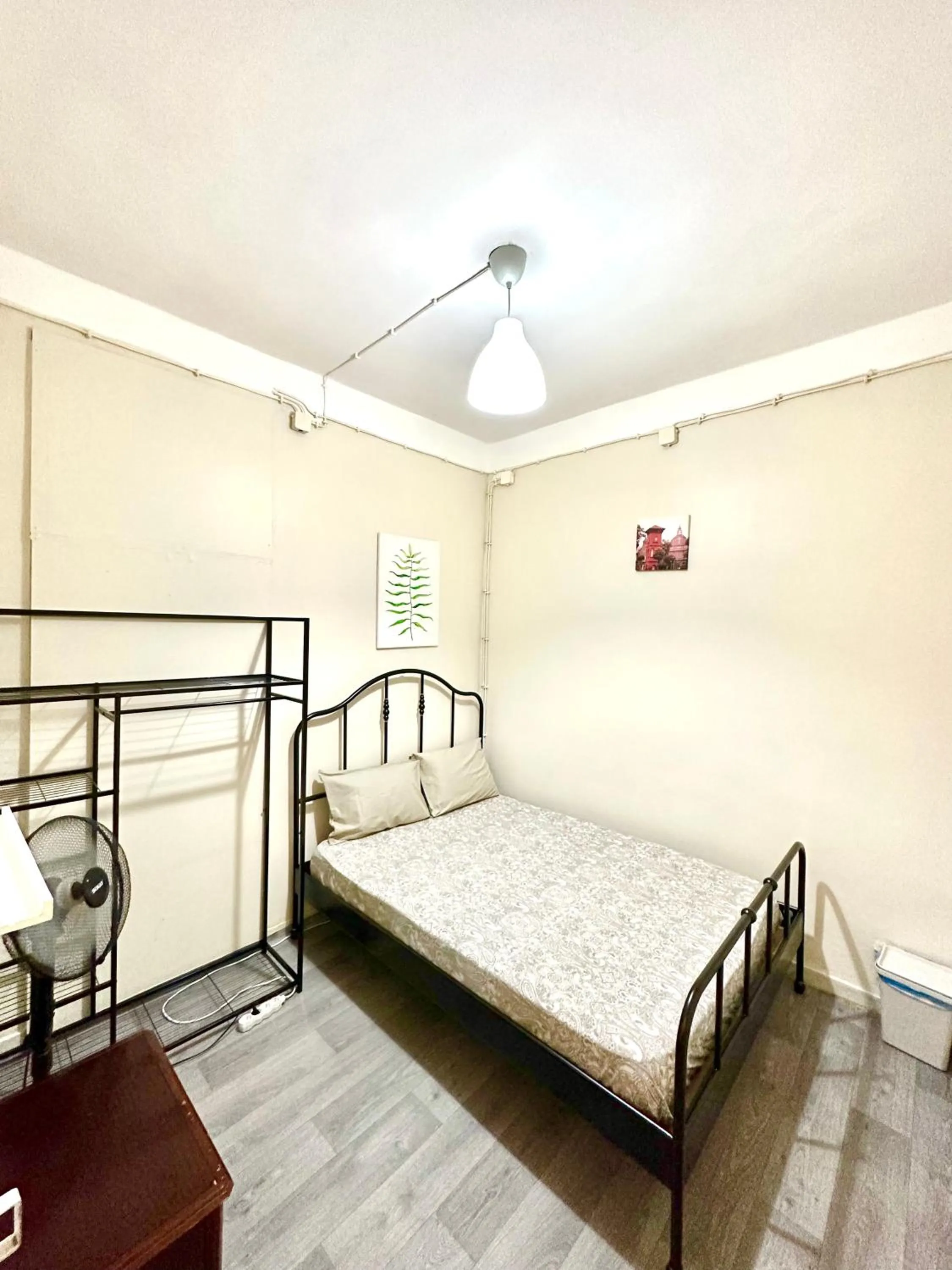 Bed in Sri-Indo Guest House