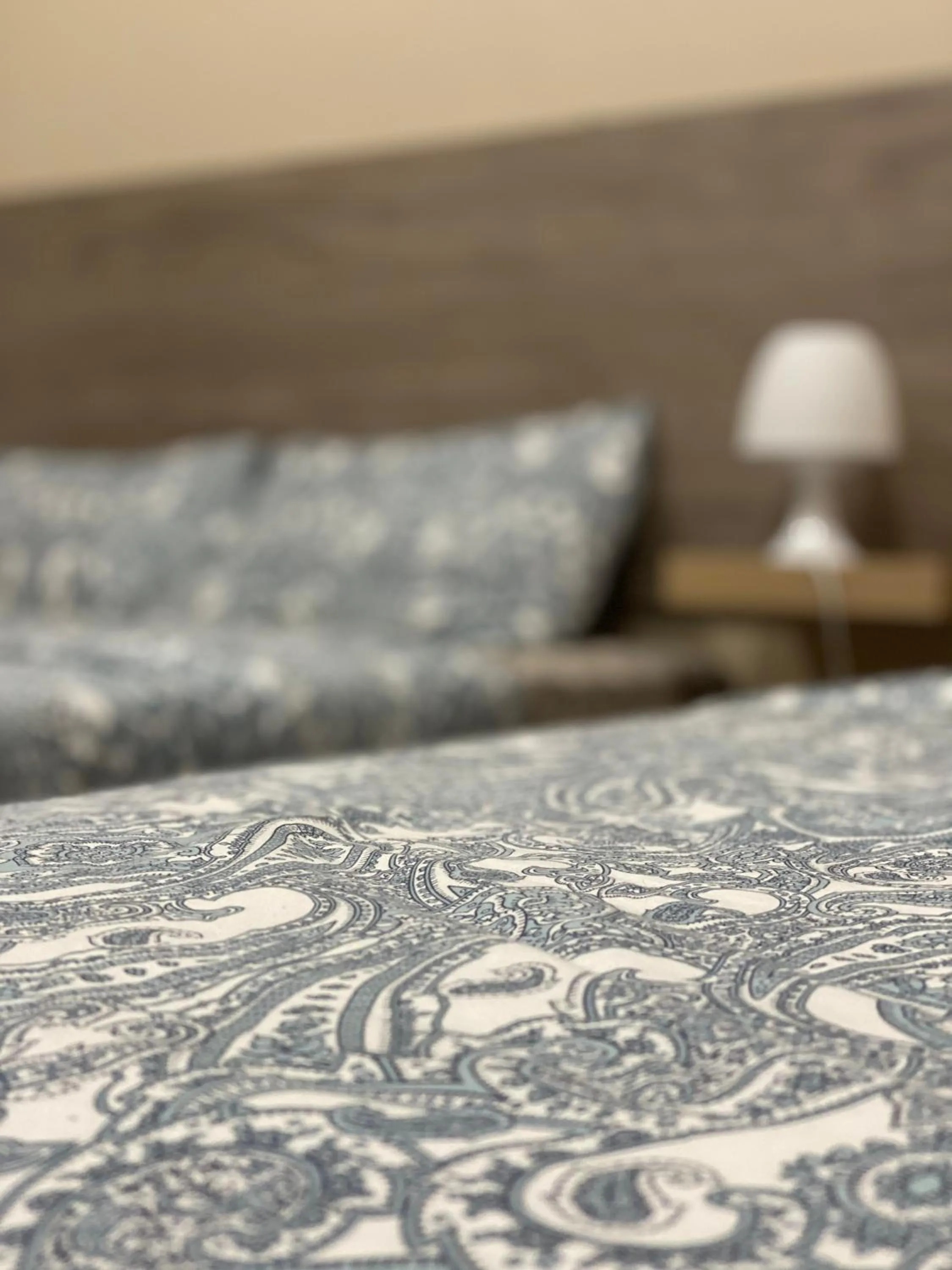 Bed in Sri-Indo Guest House