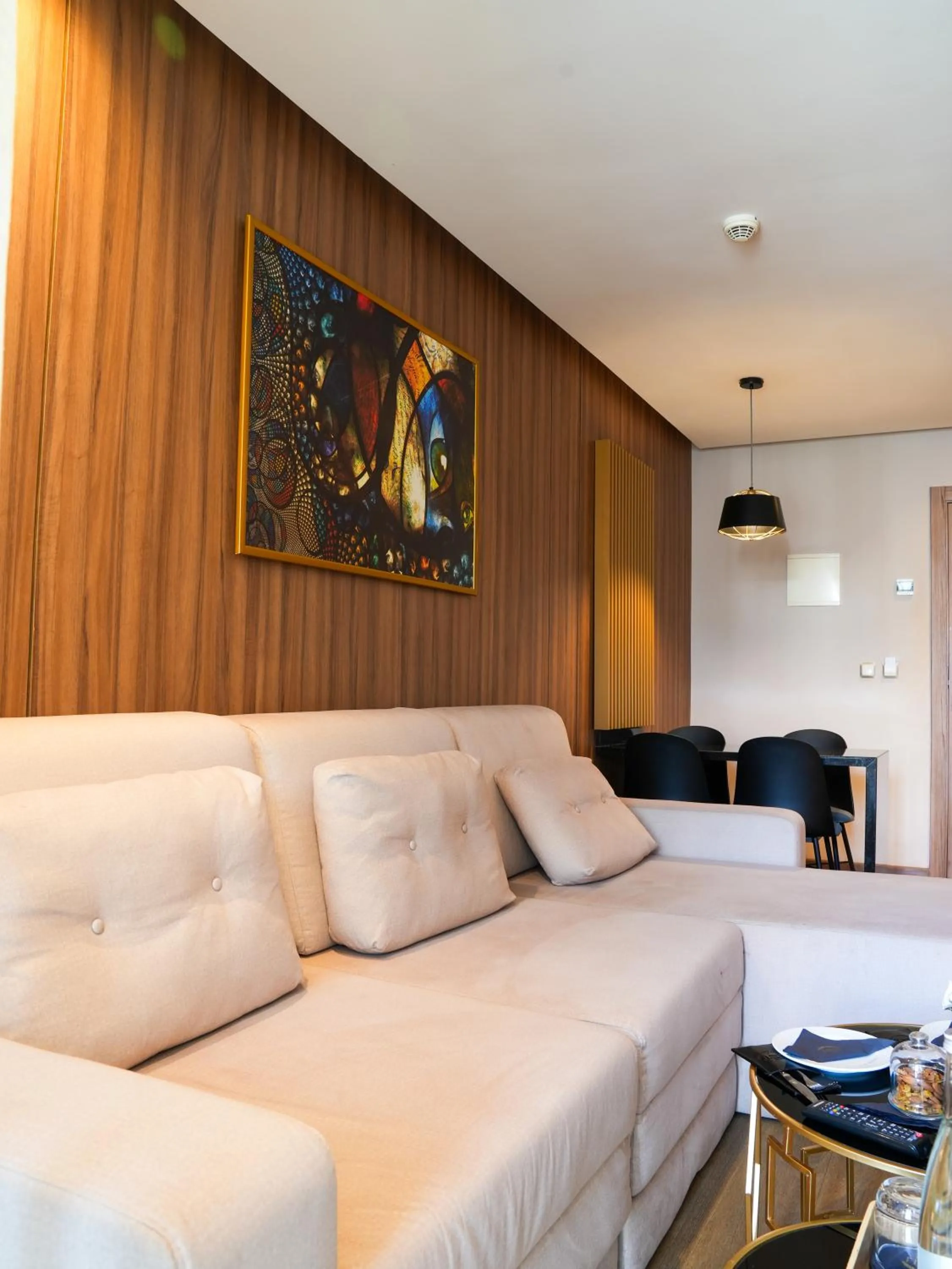 Living room in First Suites Hôtel