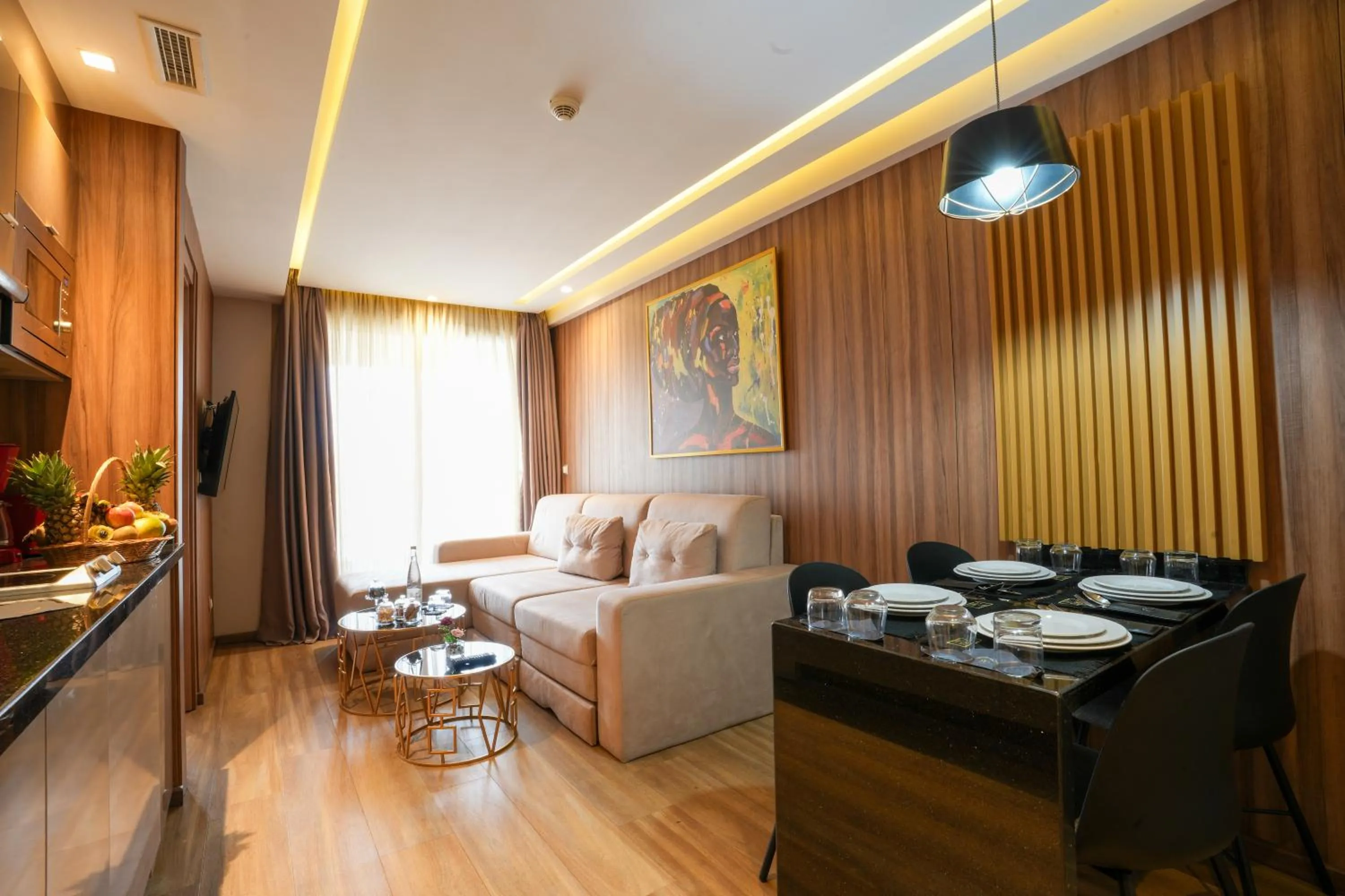 Photo of the whole room in First Suites Hôtel