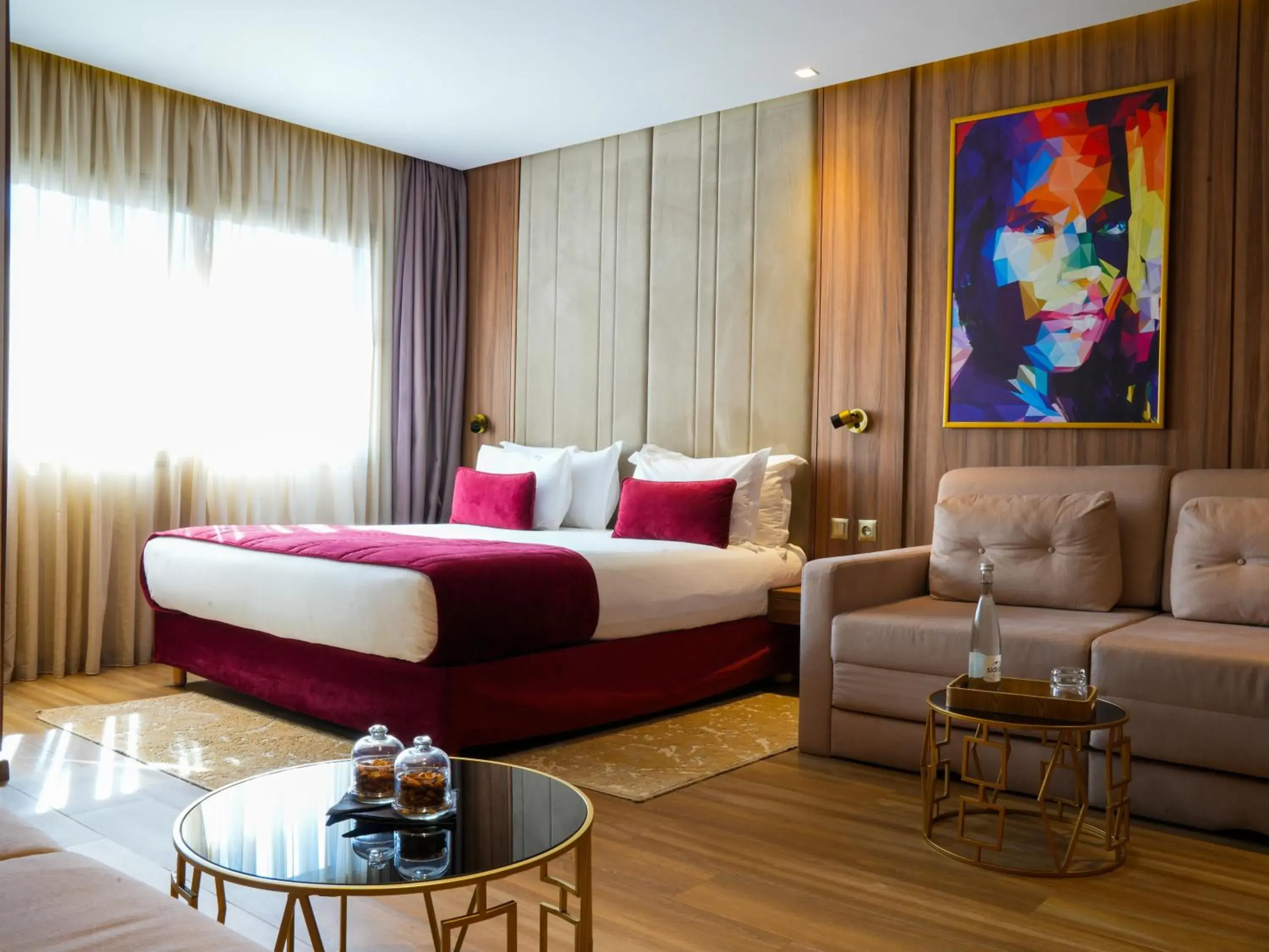 Bed in First Suites Hôtel Bed in First Suites Hôtel