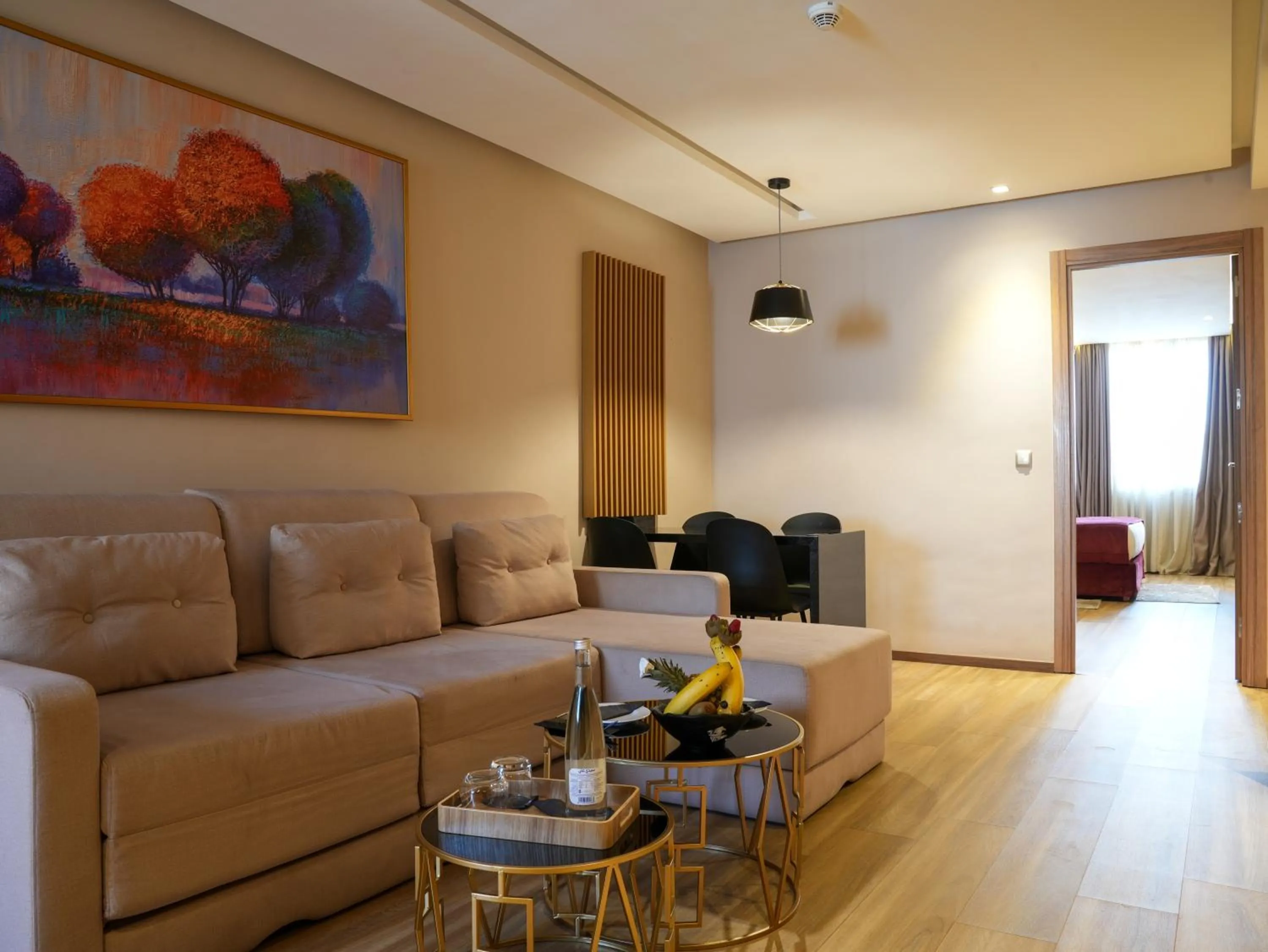 Decorative detail in First Suites Hôtel