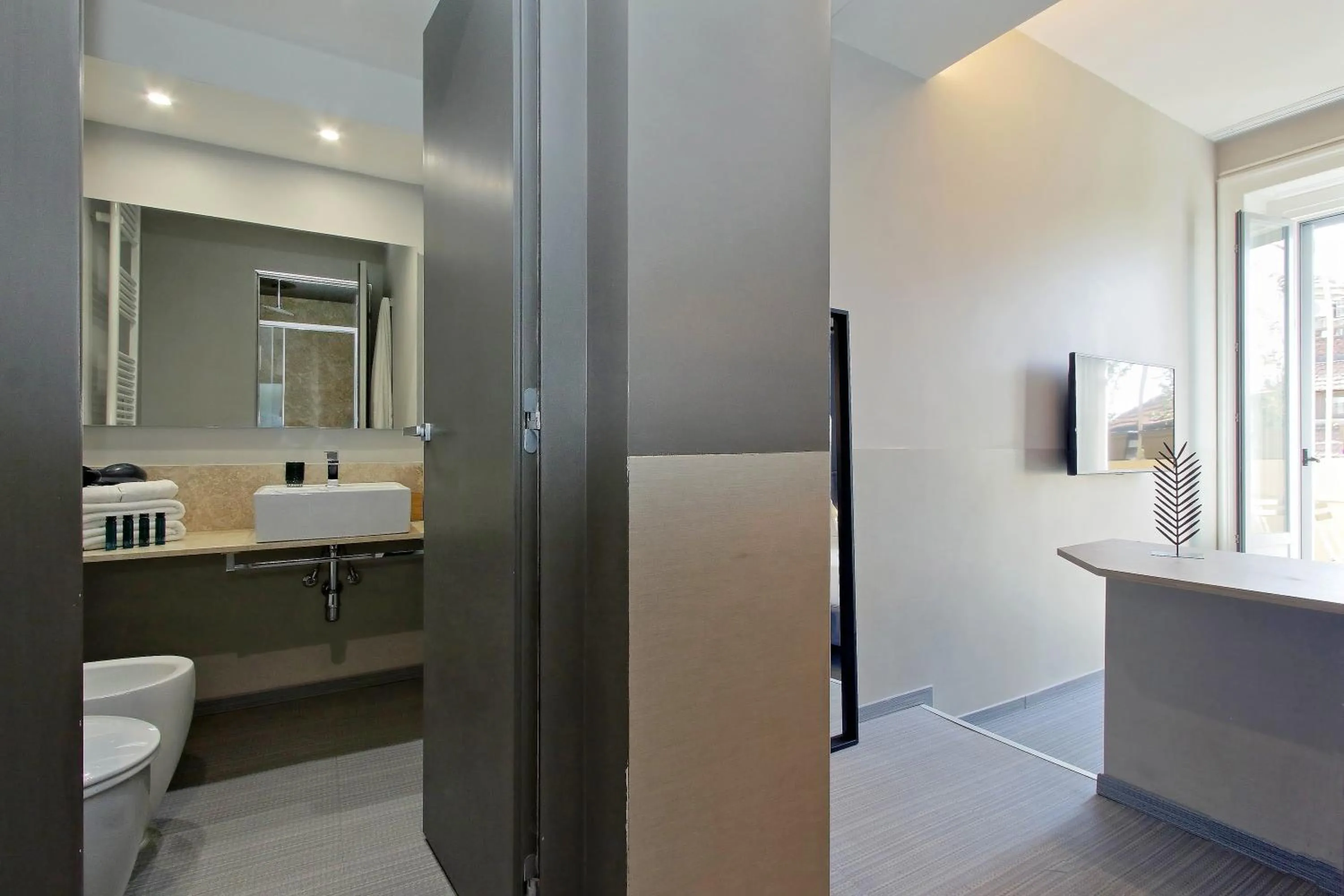 Bathroom in Vico Fashion District