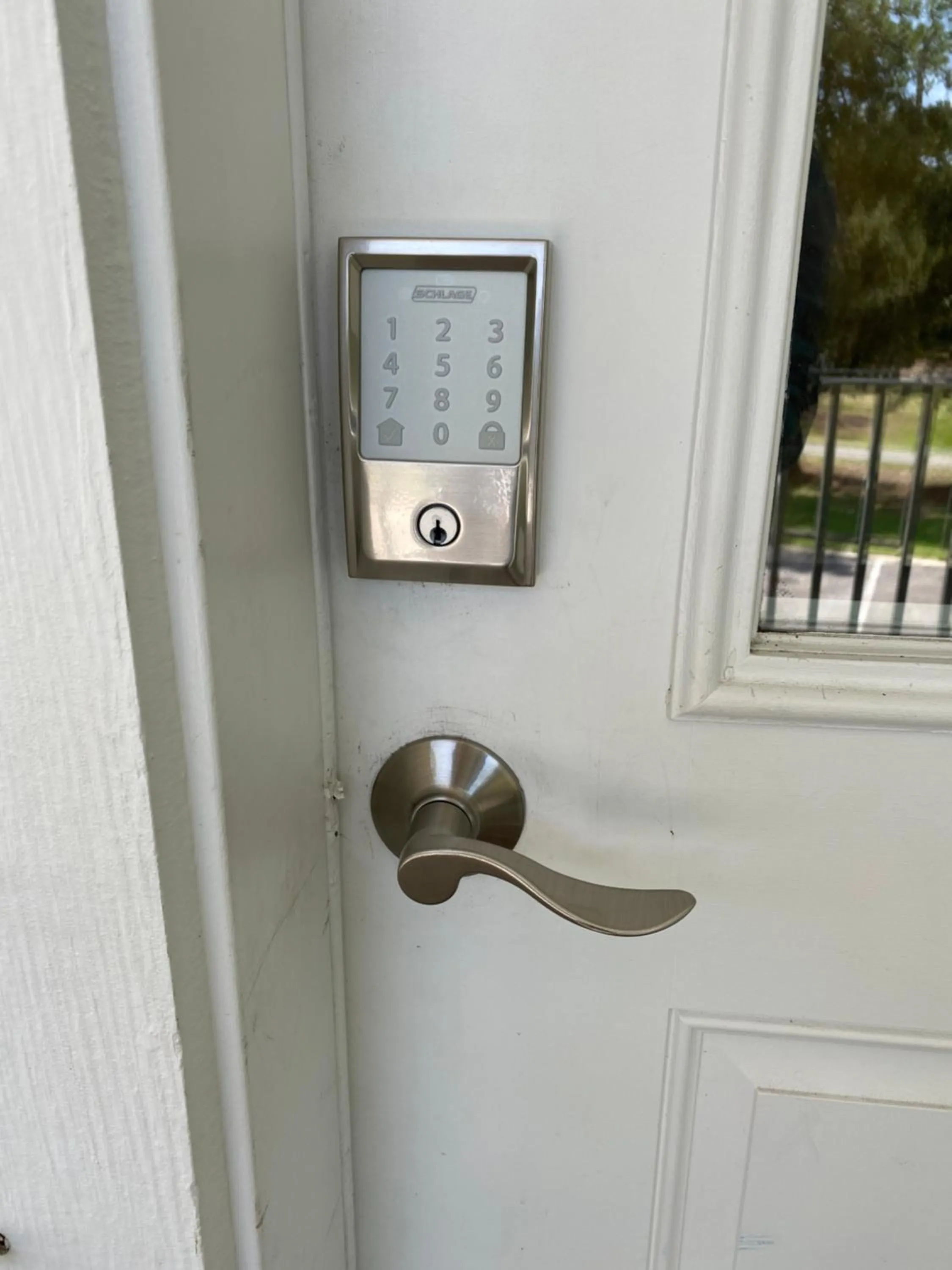 Condo w Pool near beaches, dining, shopping, etc