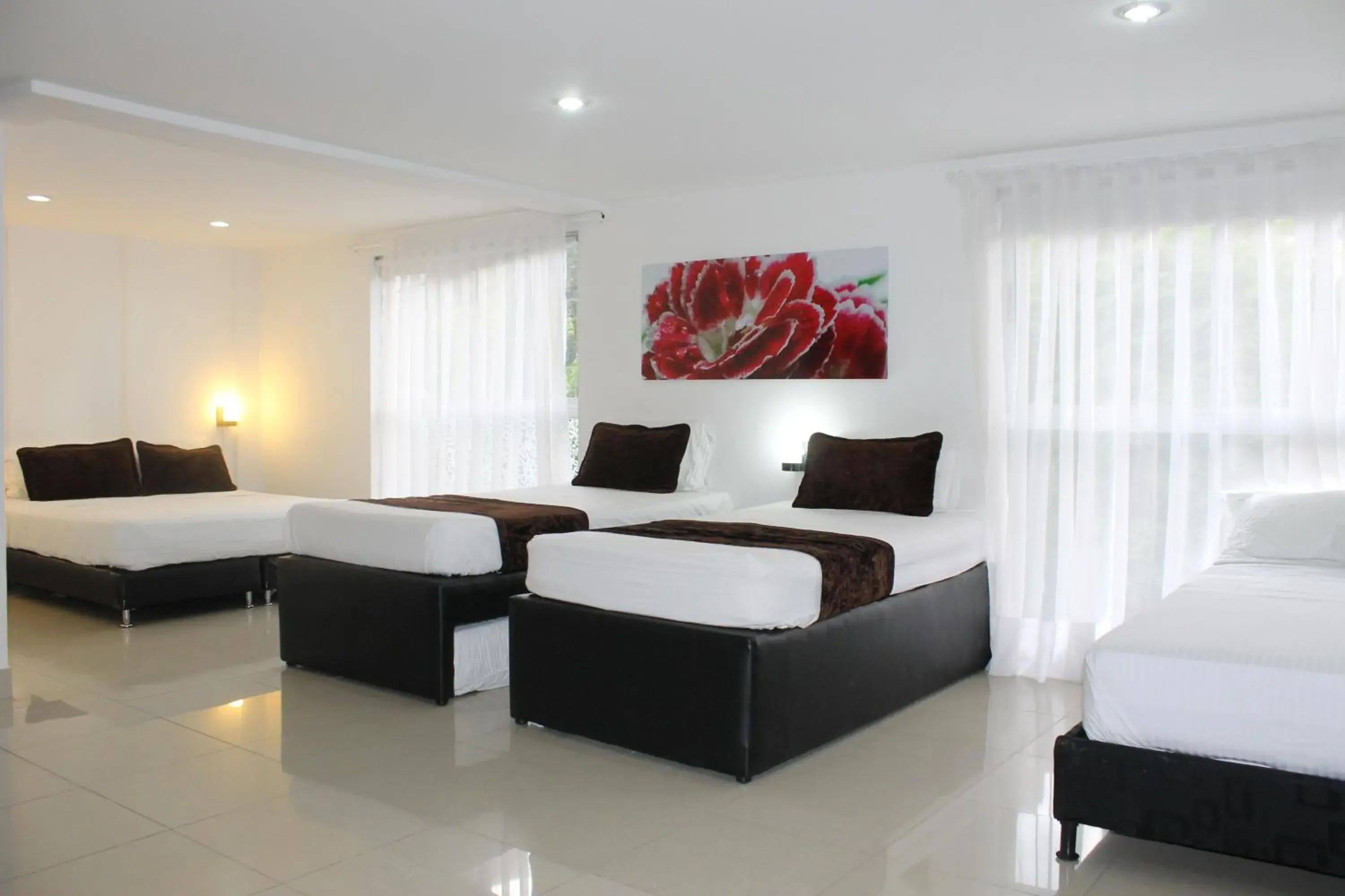 Family Room in Hotel Boutique las Rosas 5 G Family Room in Hotel Boutique las Rosas 5 G