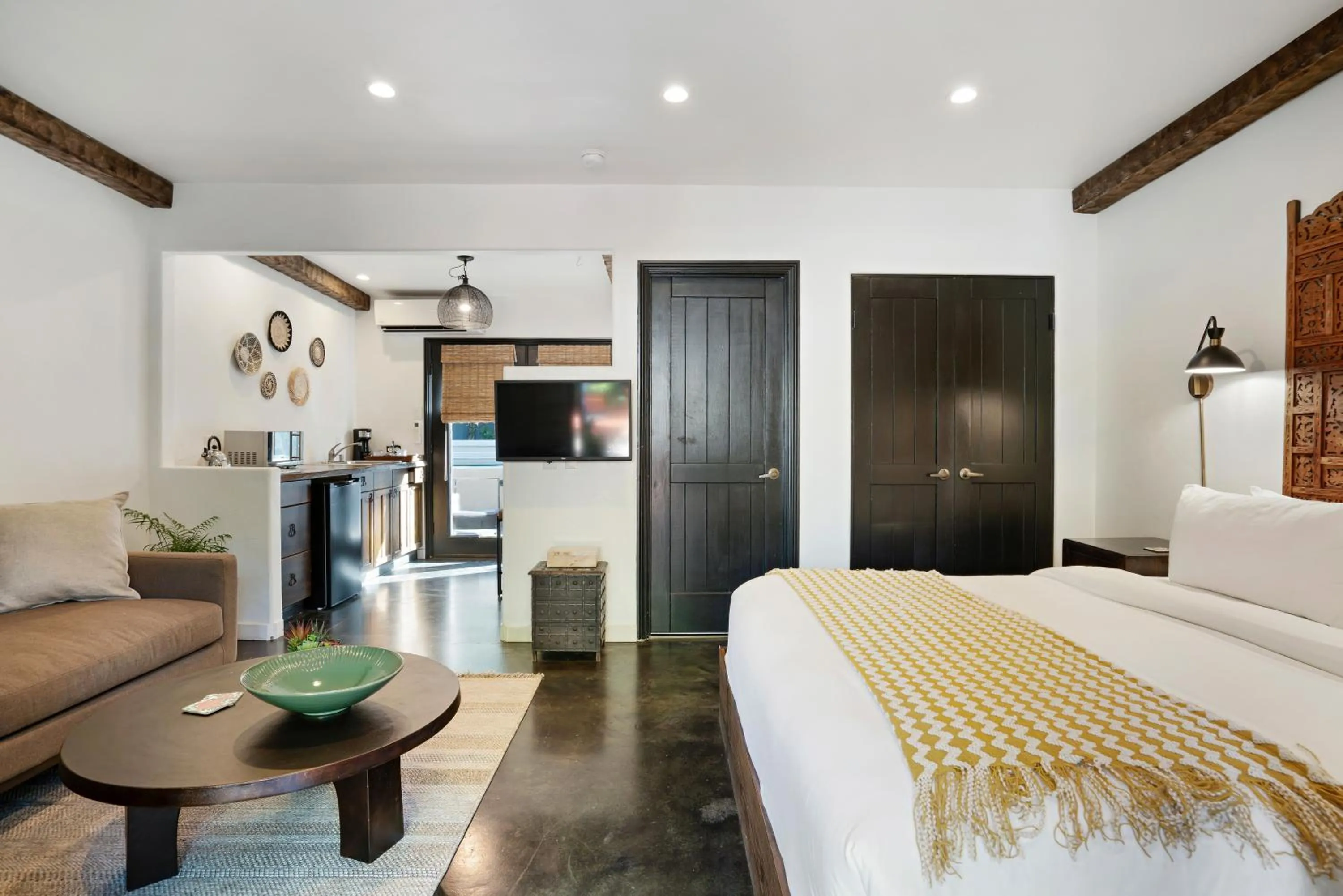 Bed in Talavera Palm Springs