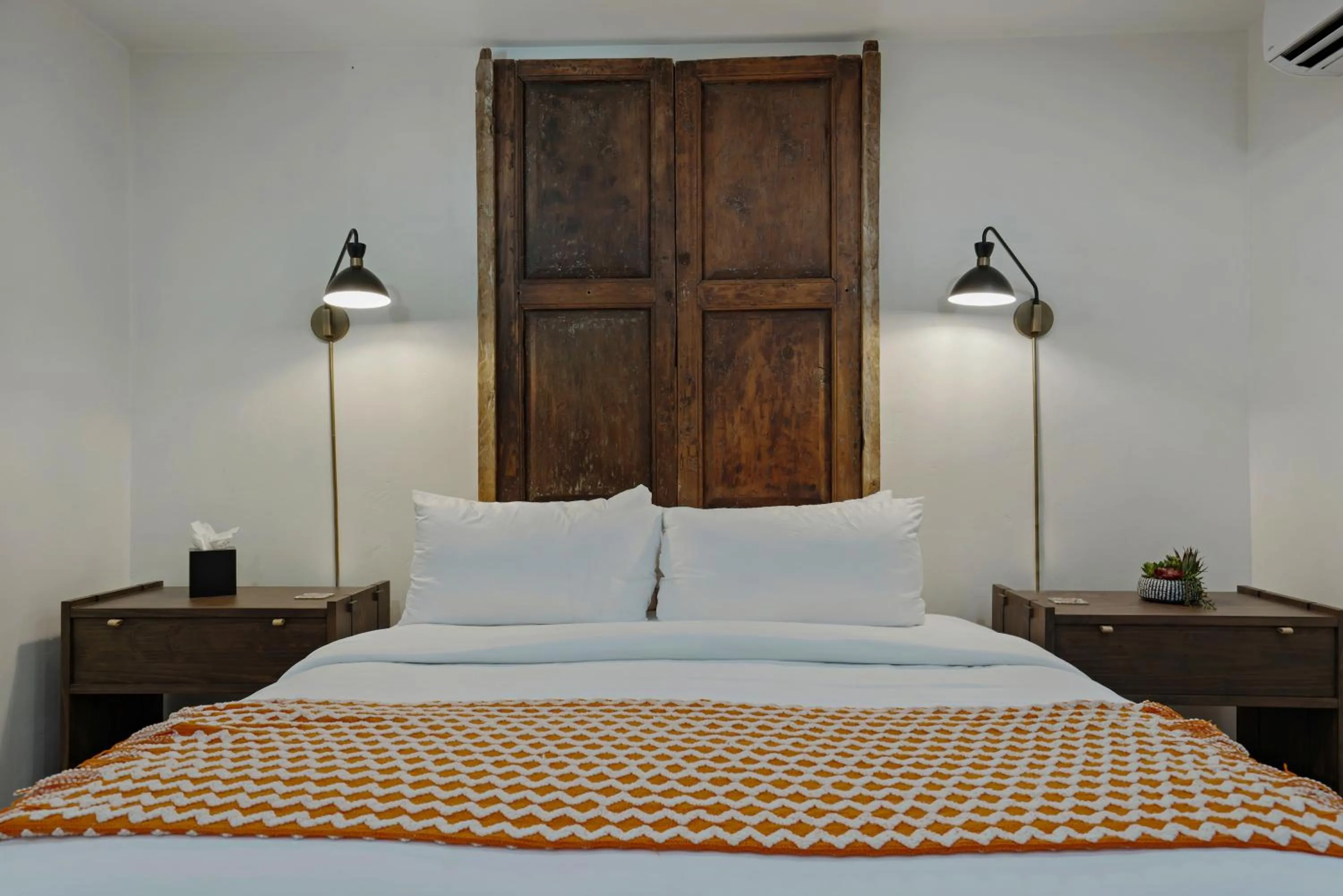 Bed in Talavera Palm Springs