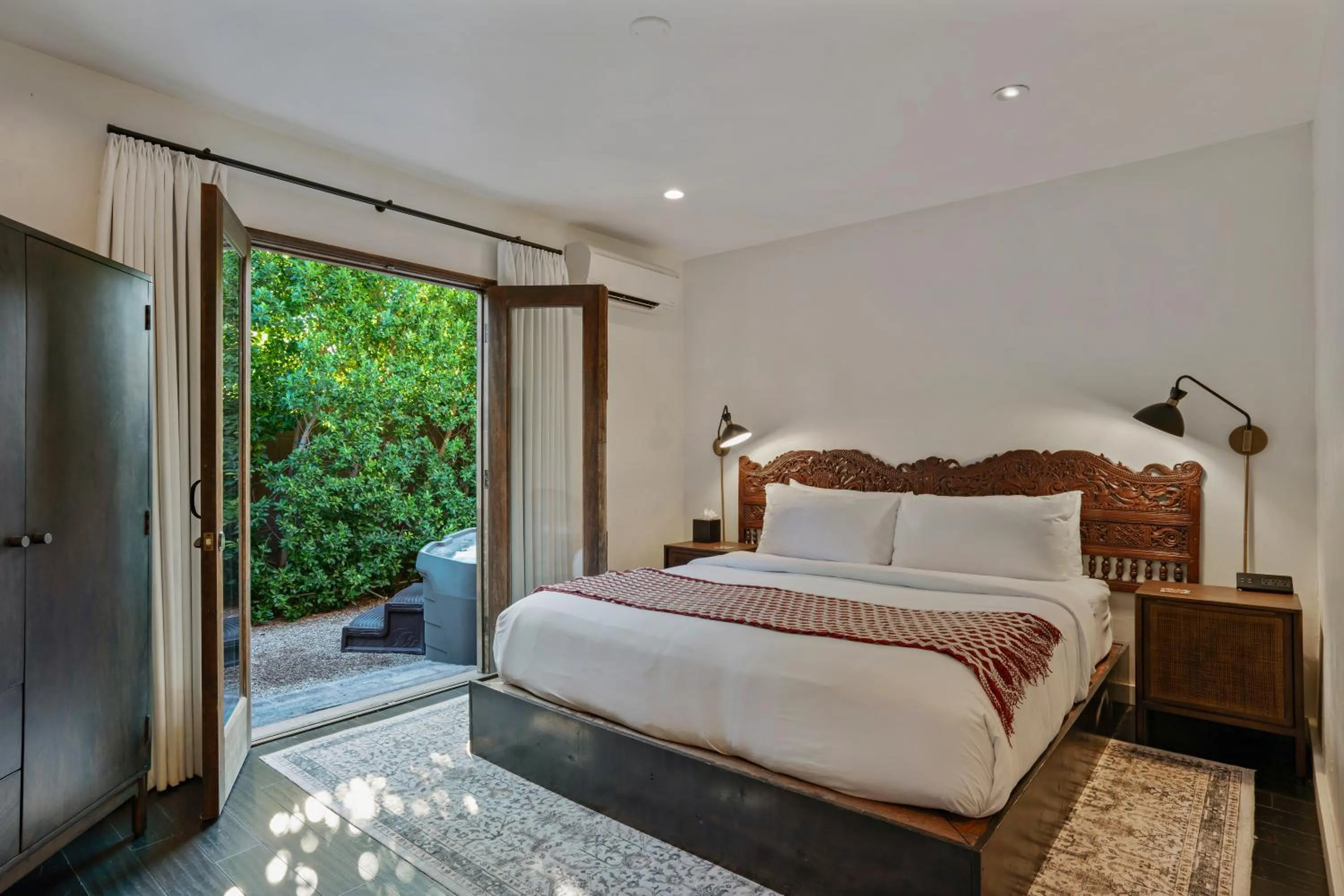 Bed in Talavera Palm Springs