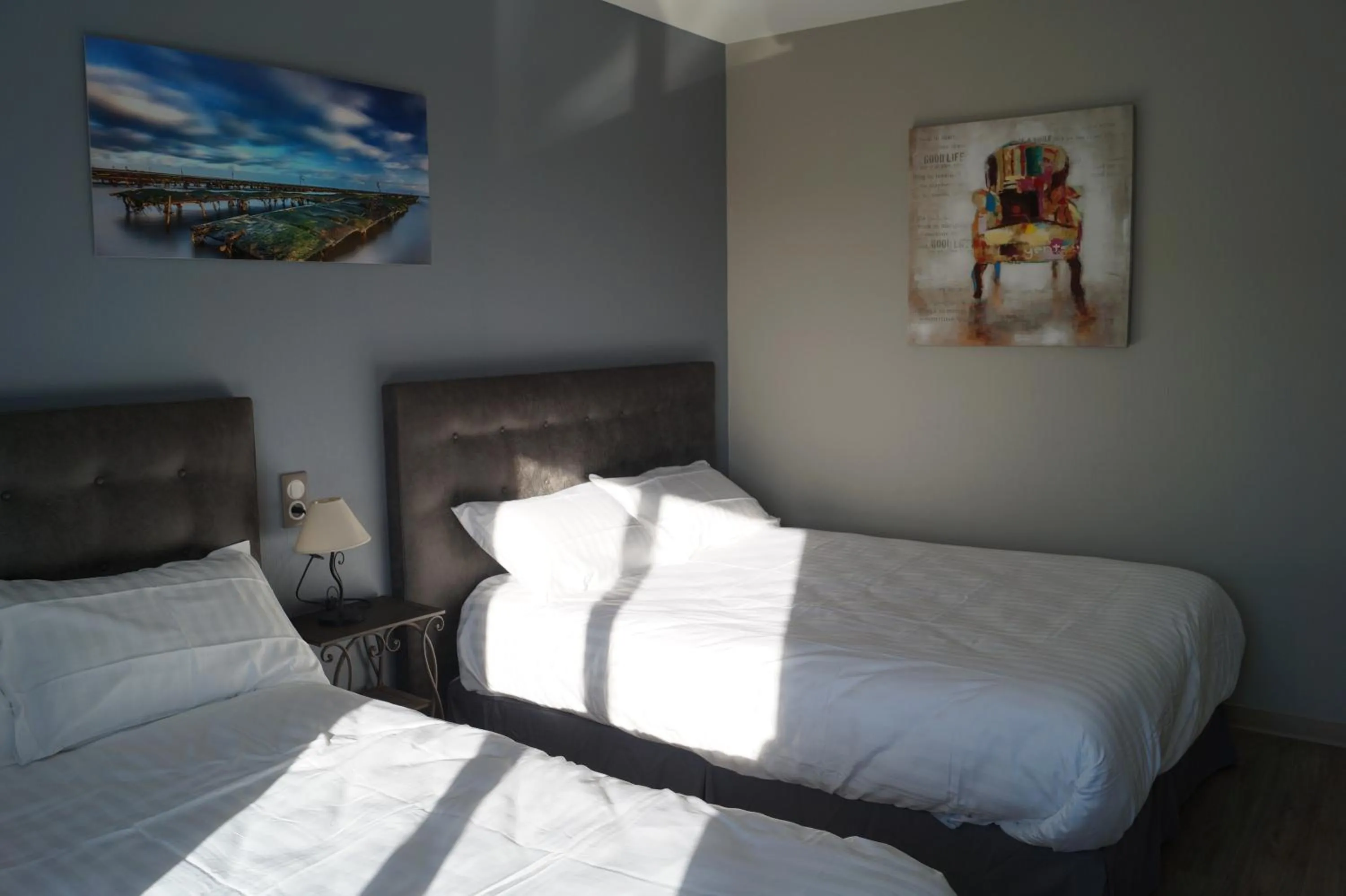 Bed in Hôtel L'Embarcadère