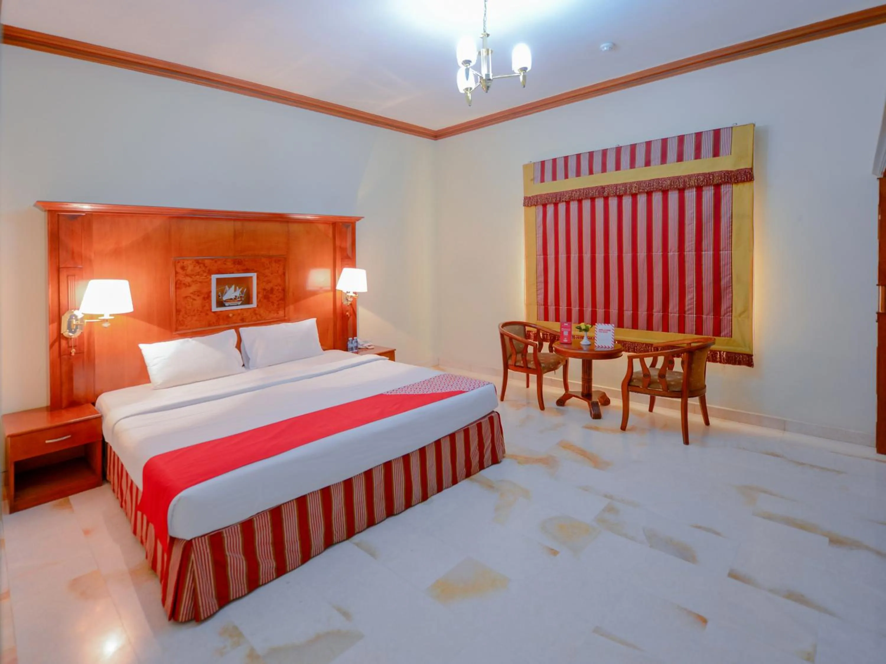 Bedroom in Hotel Golden Oasis