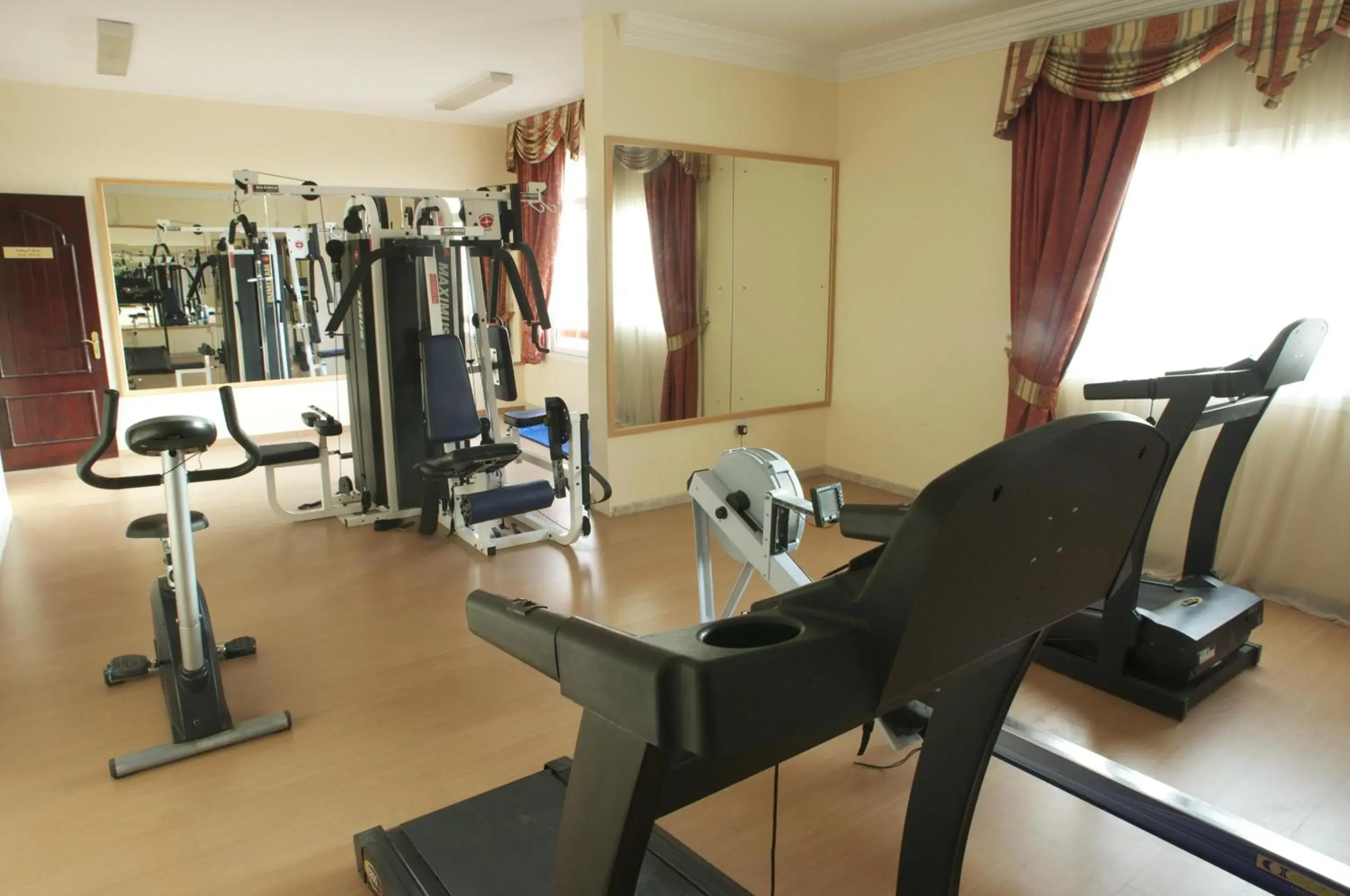 Fitness centre/facilities in Safeer Hotel Suites Fitness centre/facilities in Safeer Hotel Suites