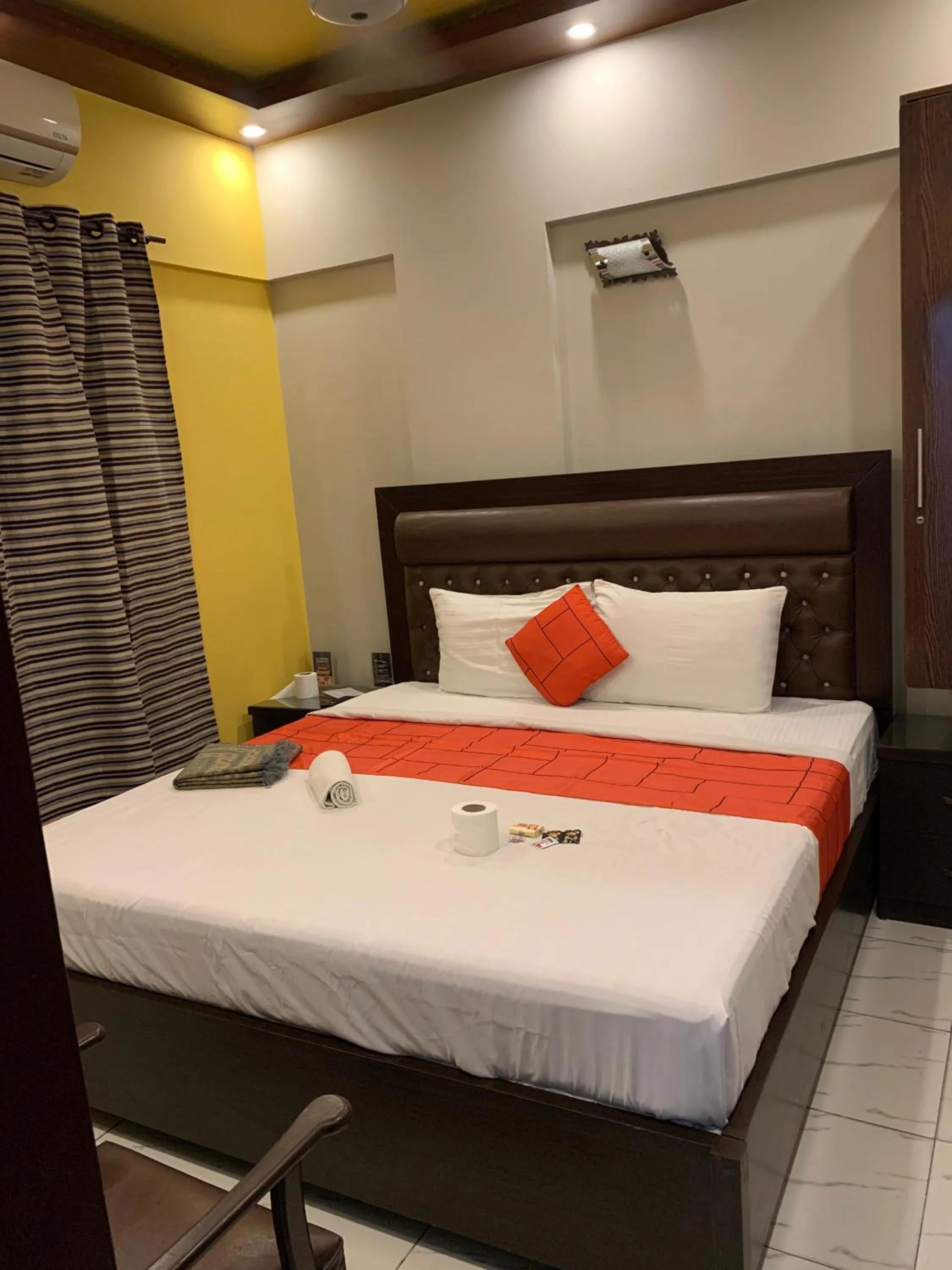 Bed in GOHO Rooms Badar