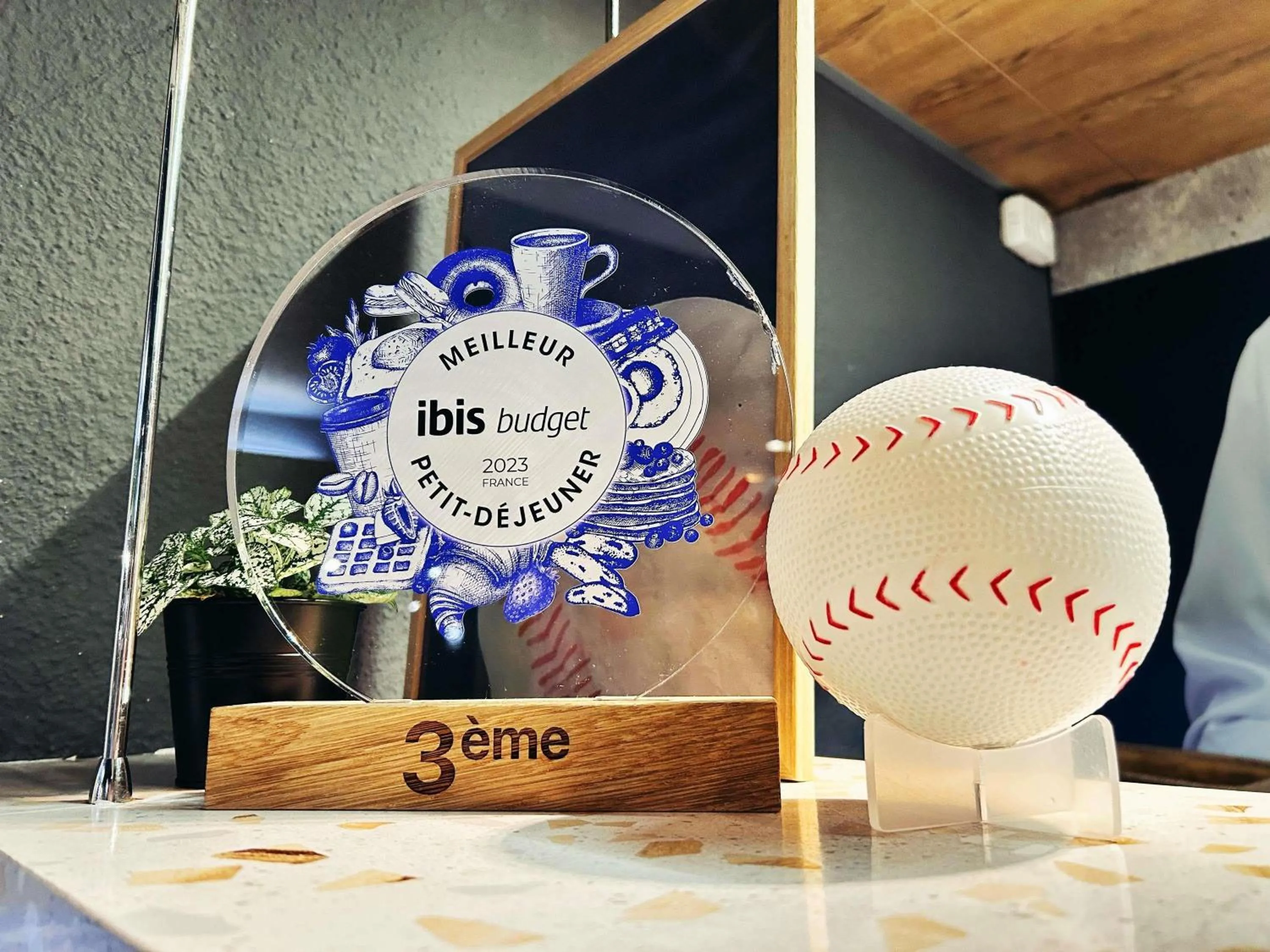 Property building in ibis Budget Beaune