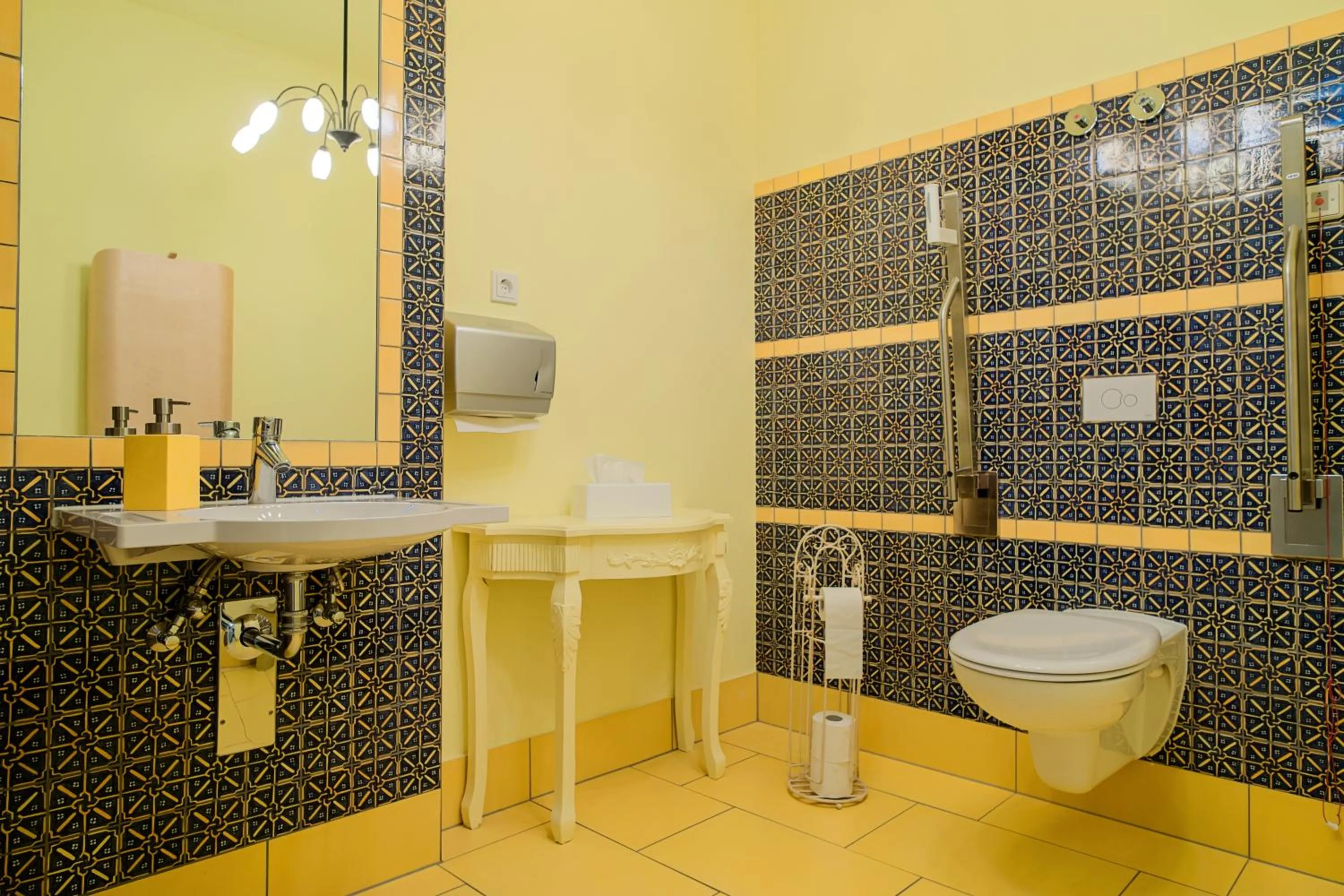 Toilet in Hotel Spreeblick