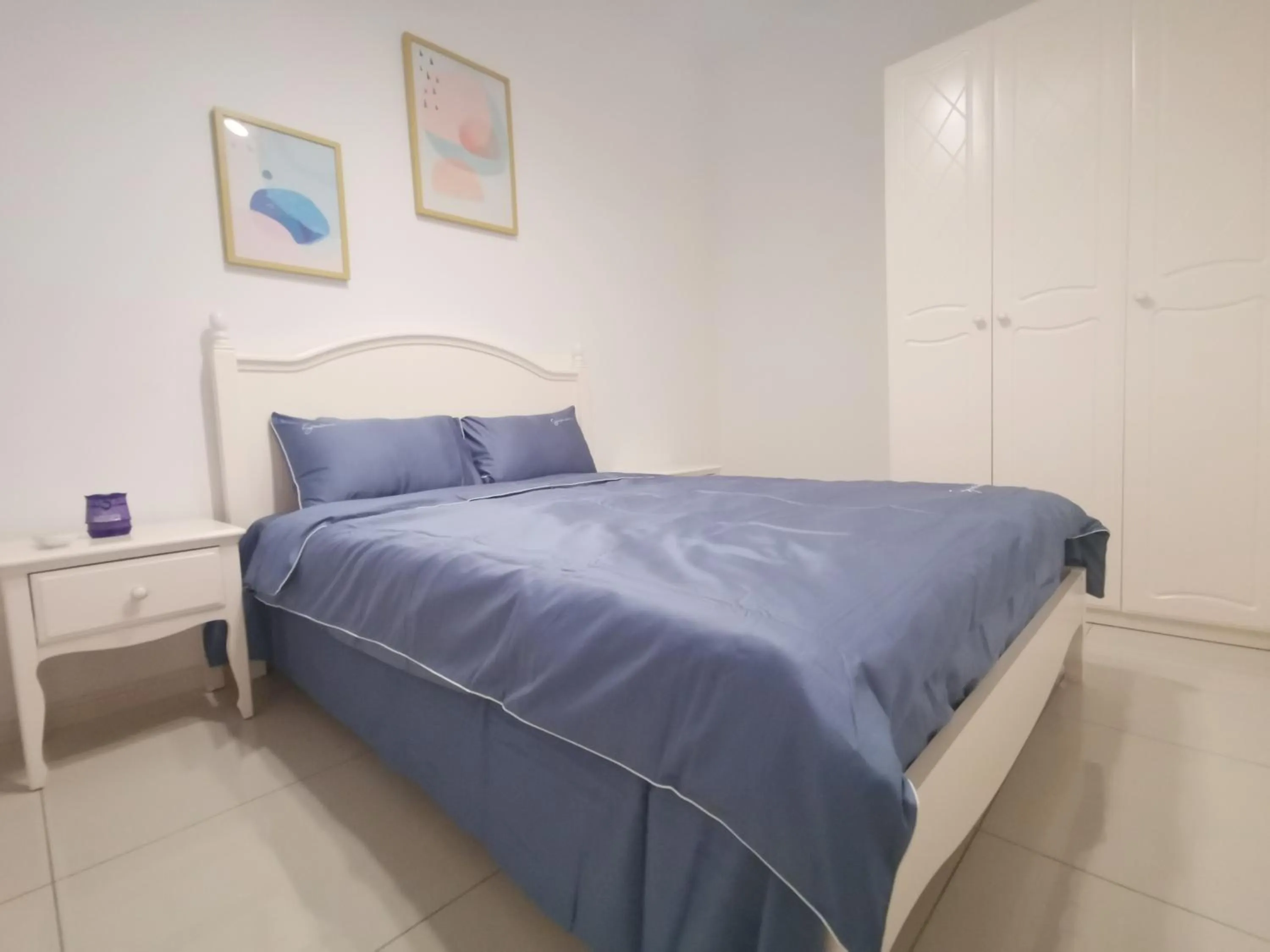 Bed in The Elysia Park Residence by Home Owner