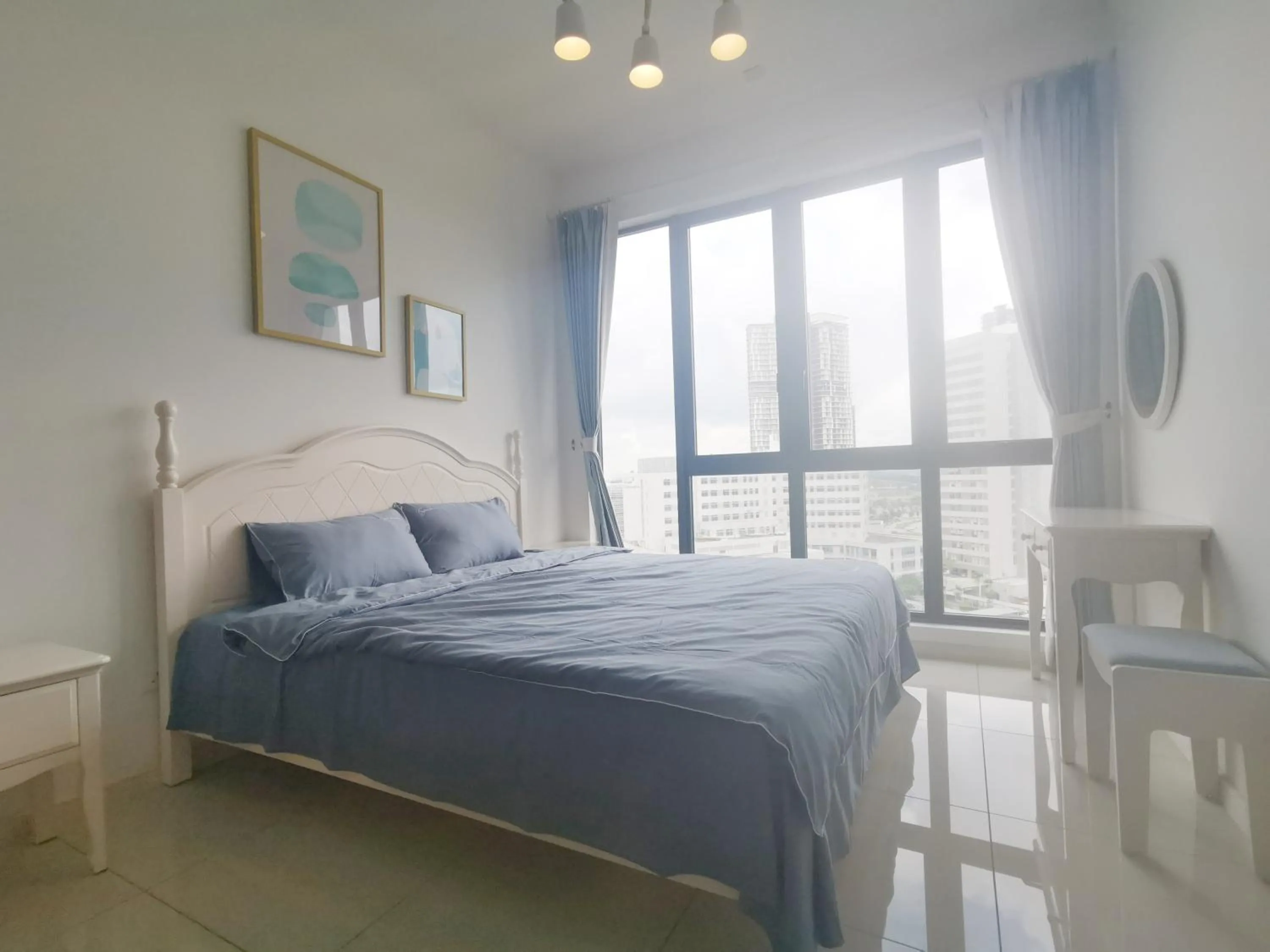 Bed in The Elysia Park Residence by Home Owner