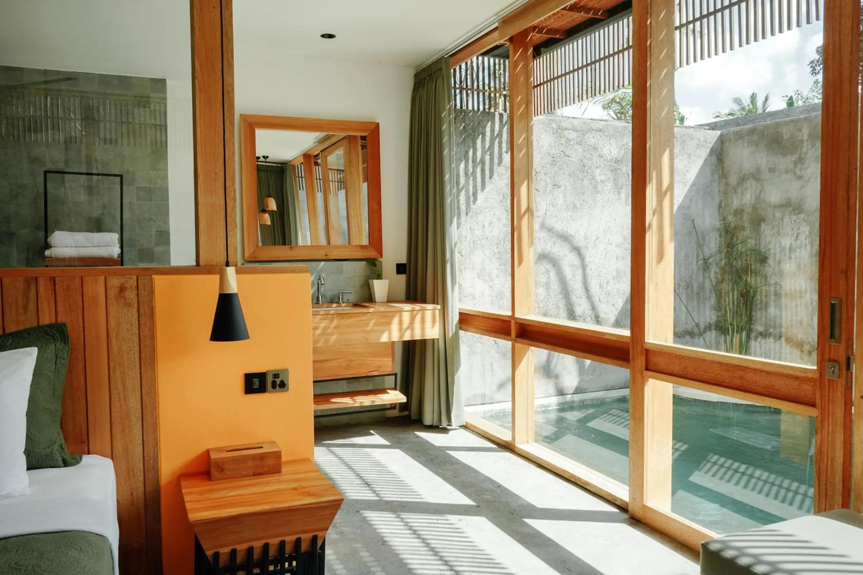 Swimming pool, Bed in The Saren Swimming pool, Bed in The Saren