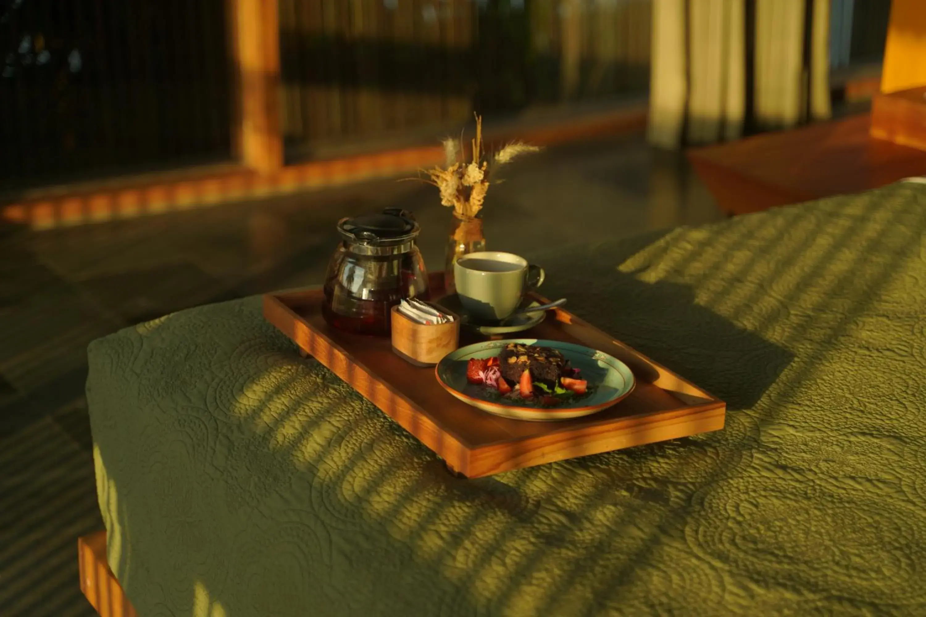 Food and drinks in The Saren Food and drinks in The Saren