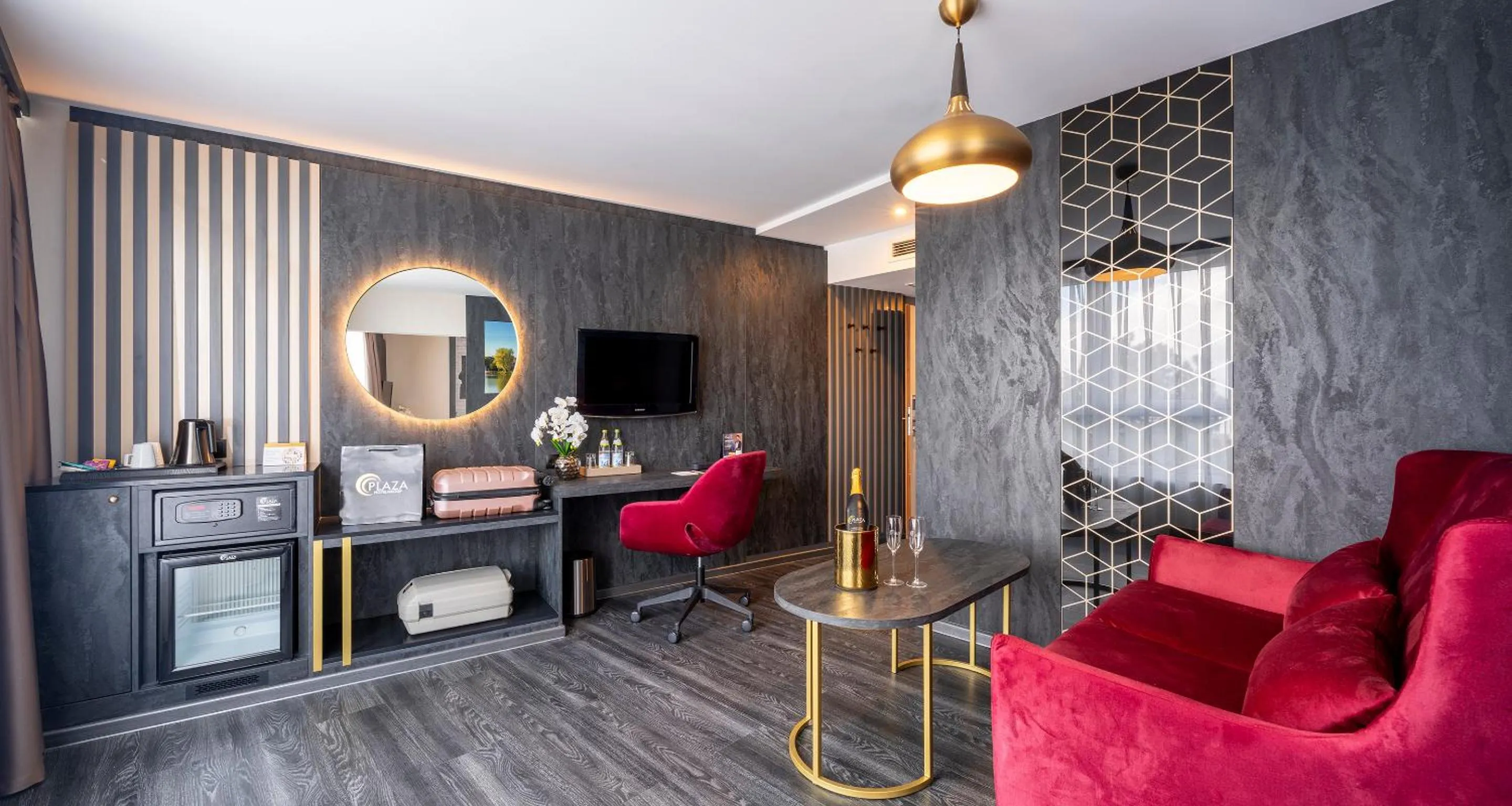 Photo of the whole room in PLAZA Premium Parkhotel Neu-Ulm