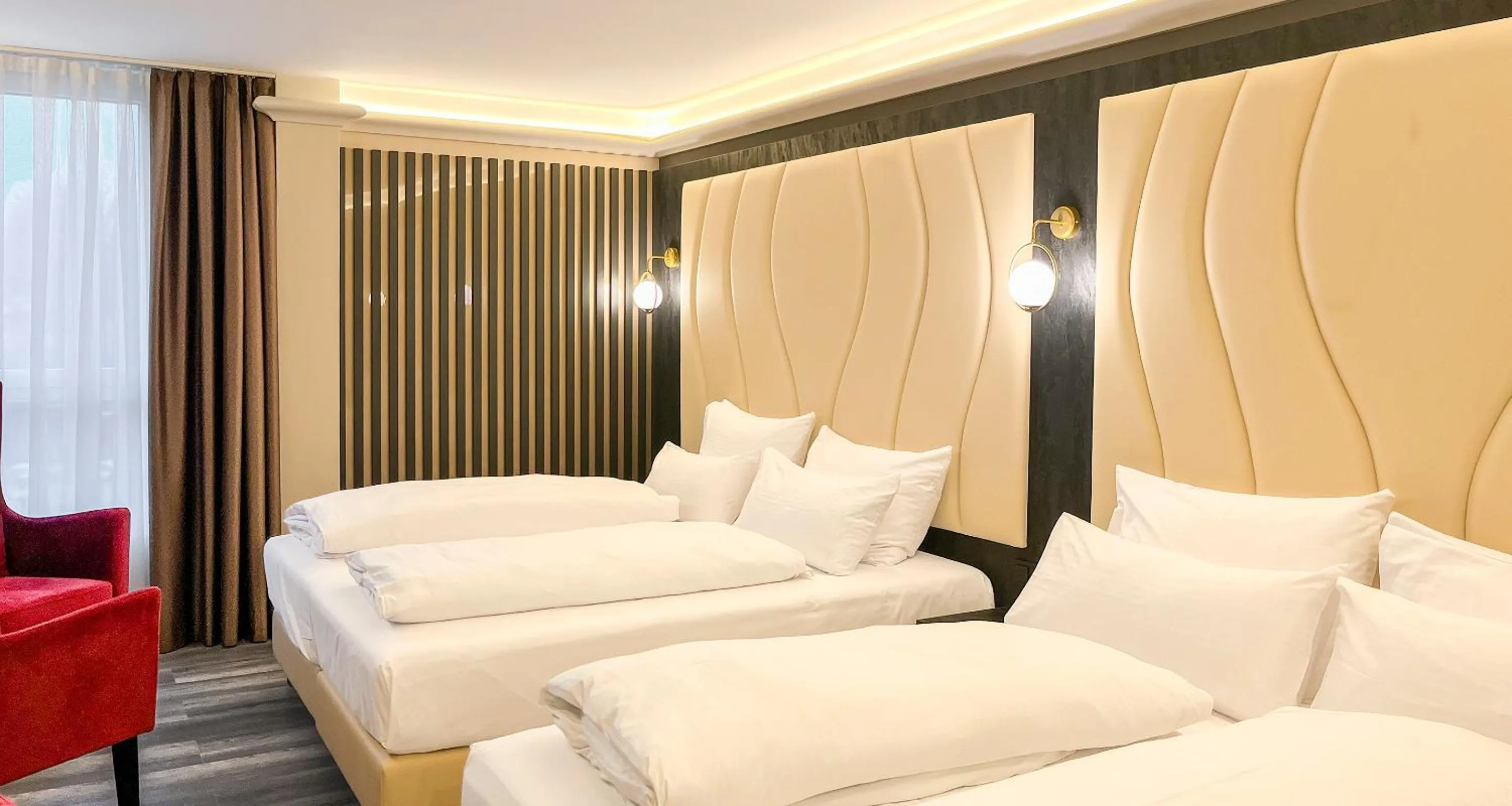 Photo of the whole room, Bed in PLAZA Premium Parkhotel Neu-Ulm