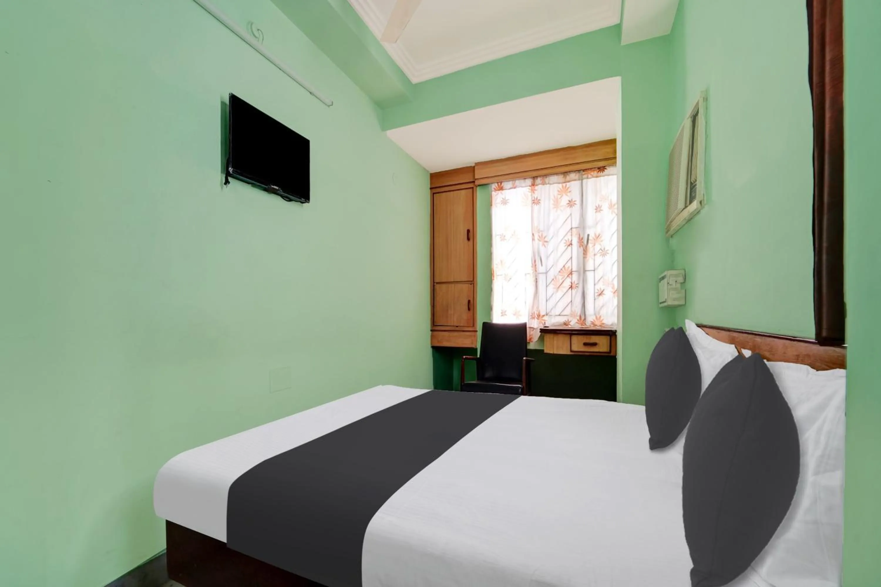 Bedroom, Bed in Hotel O Rainbow Stays