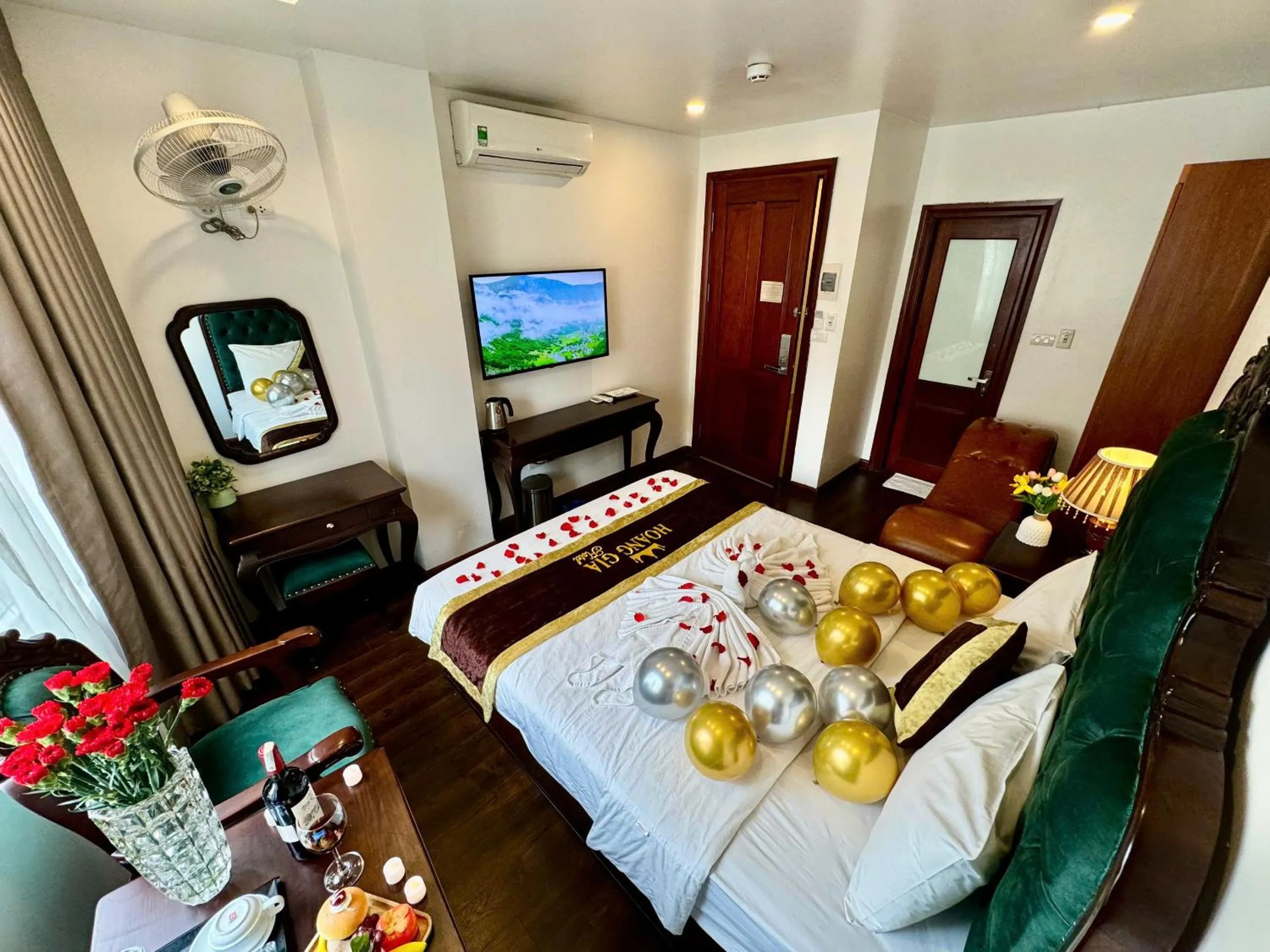 Bed in Hoàng Gia Hotel Nhân Hòa